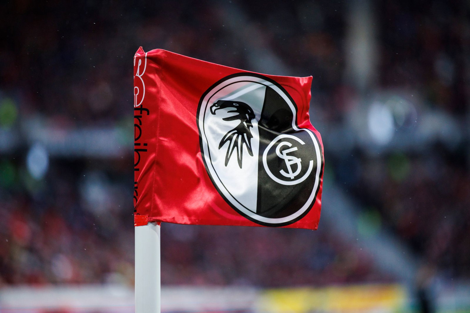 Der SC Freiburg hat den Vertrag mit Tessa Blumenberg verlängert. (Symbolbild)