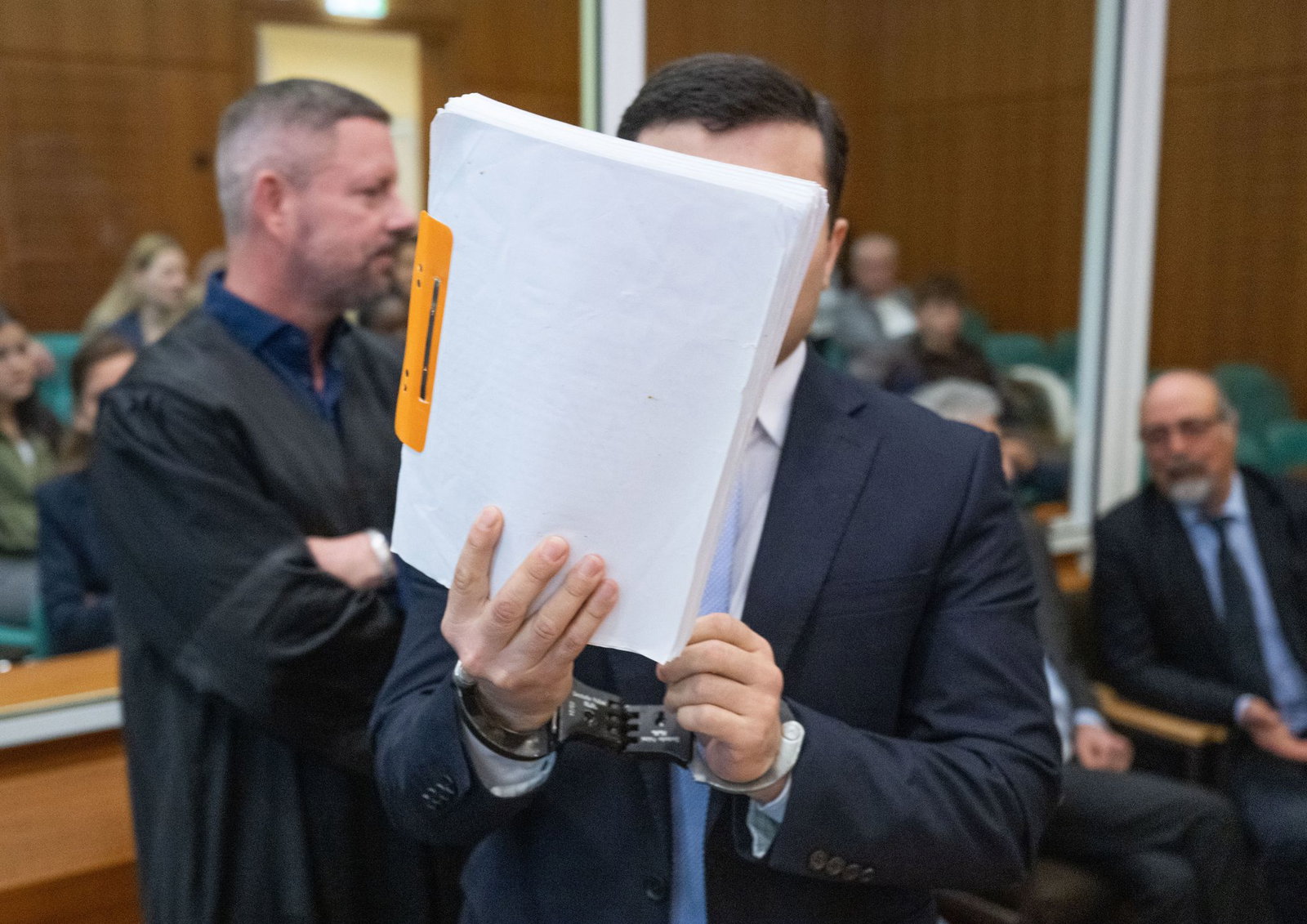 Der Prozess soll mindestens bis Ende Juli dauern.