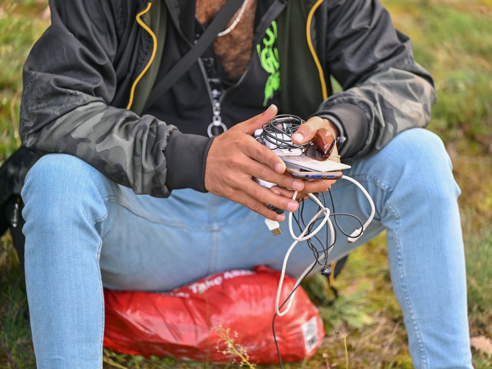 Mindestens 66 Menschen sollen über die polnische Grenze nach Deutschland eingeschleust worden sein. (Symbolbild)