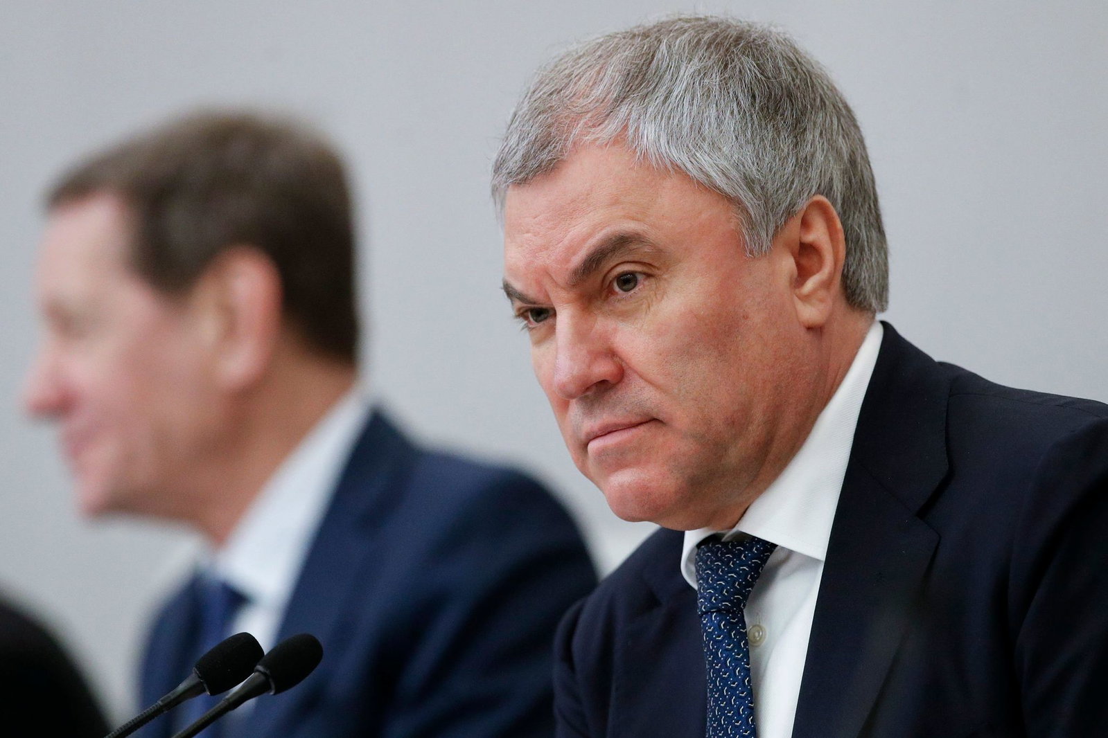 Russlands Parlamentschef Wjatscheslaw Wolodin droht der Ukraine mit Massenvernichtungswaffen. (Archivbild)