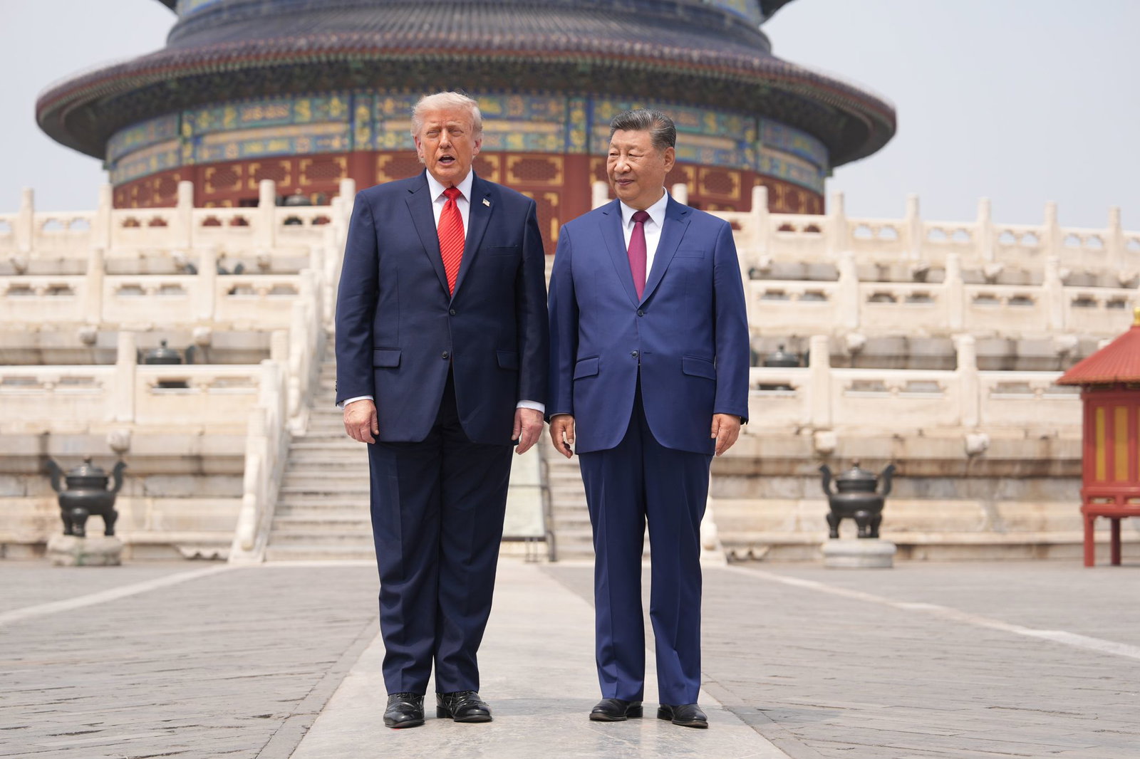 Nach den ersten Gesprächen zeigte Xi Trump den Himmelstempel in Peking.