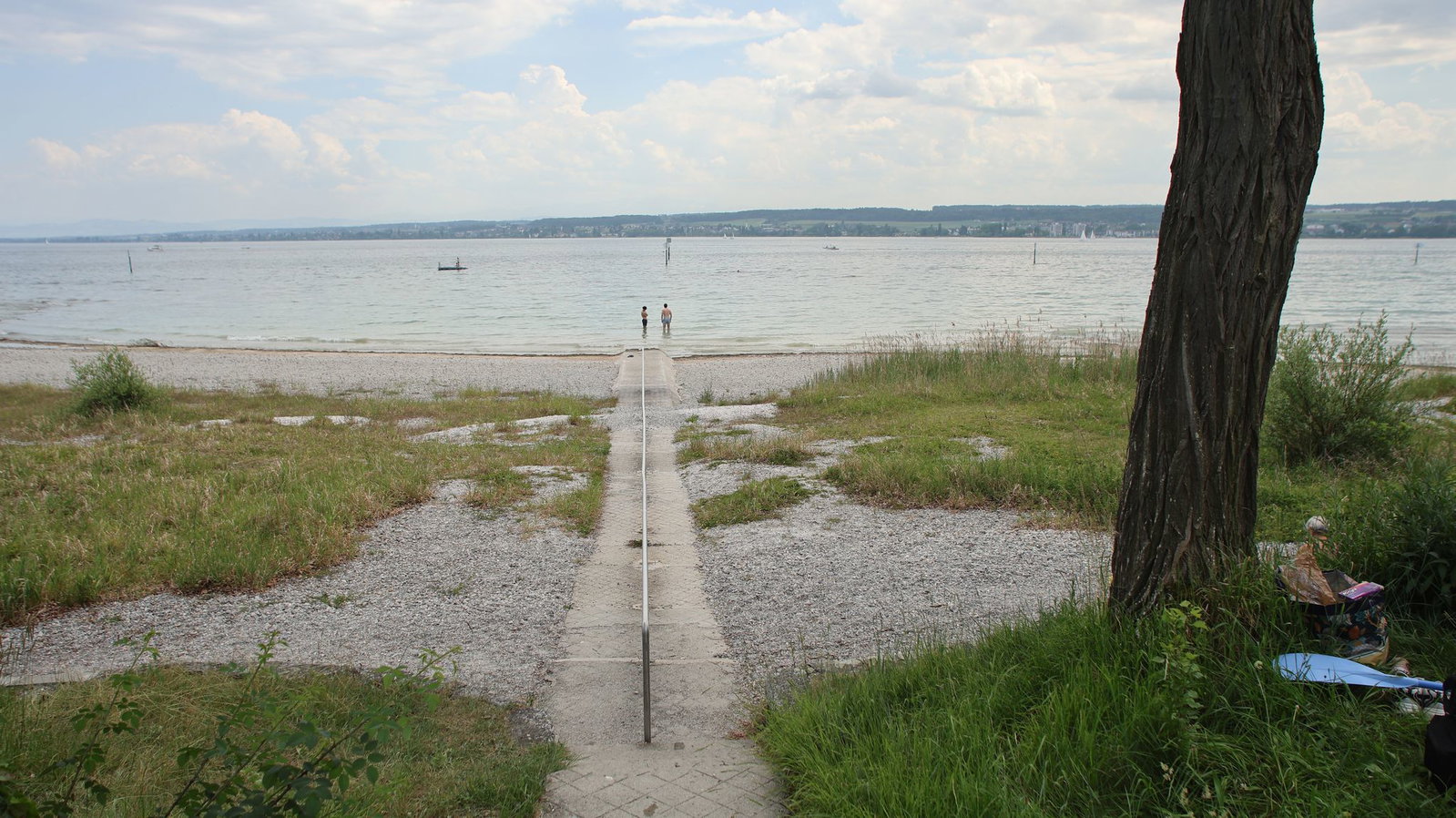 Das Wasser im größten See Deutschlands ist aktuell so niedrig wie selten um diese Jahreszeit.