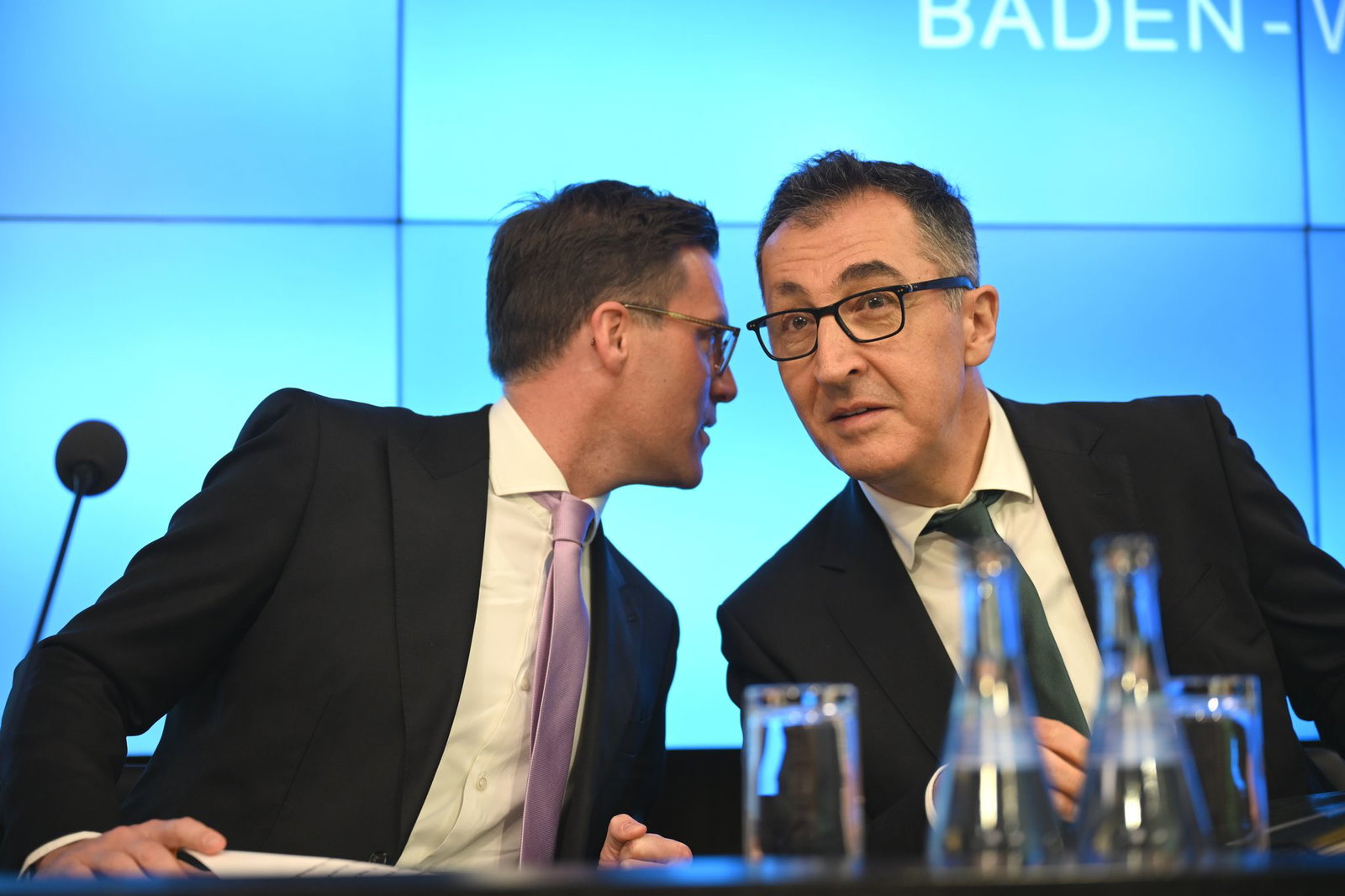 Die beiden wollen auch mal überraschen.