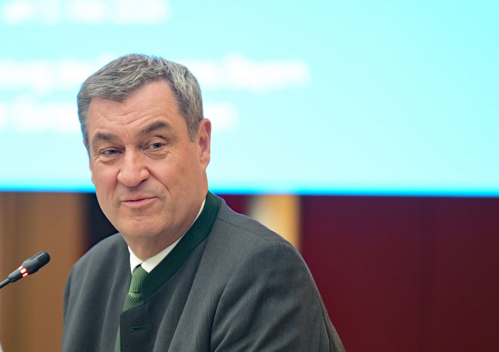 Markus Söder kommentiert in Brüssel die US-Pläne.