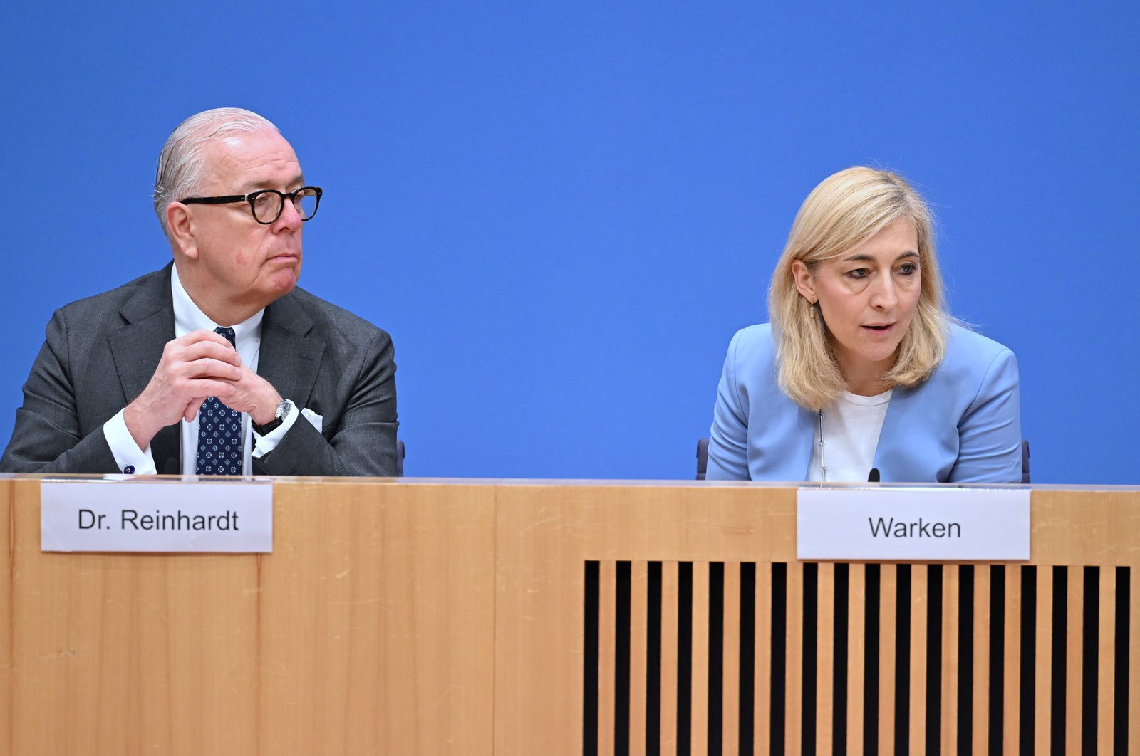 Ärztepräsident Reinhardt begrüßt Ministerin Warken beim Ärztetag - mit Kritik? (Archivbild)