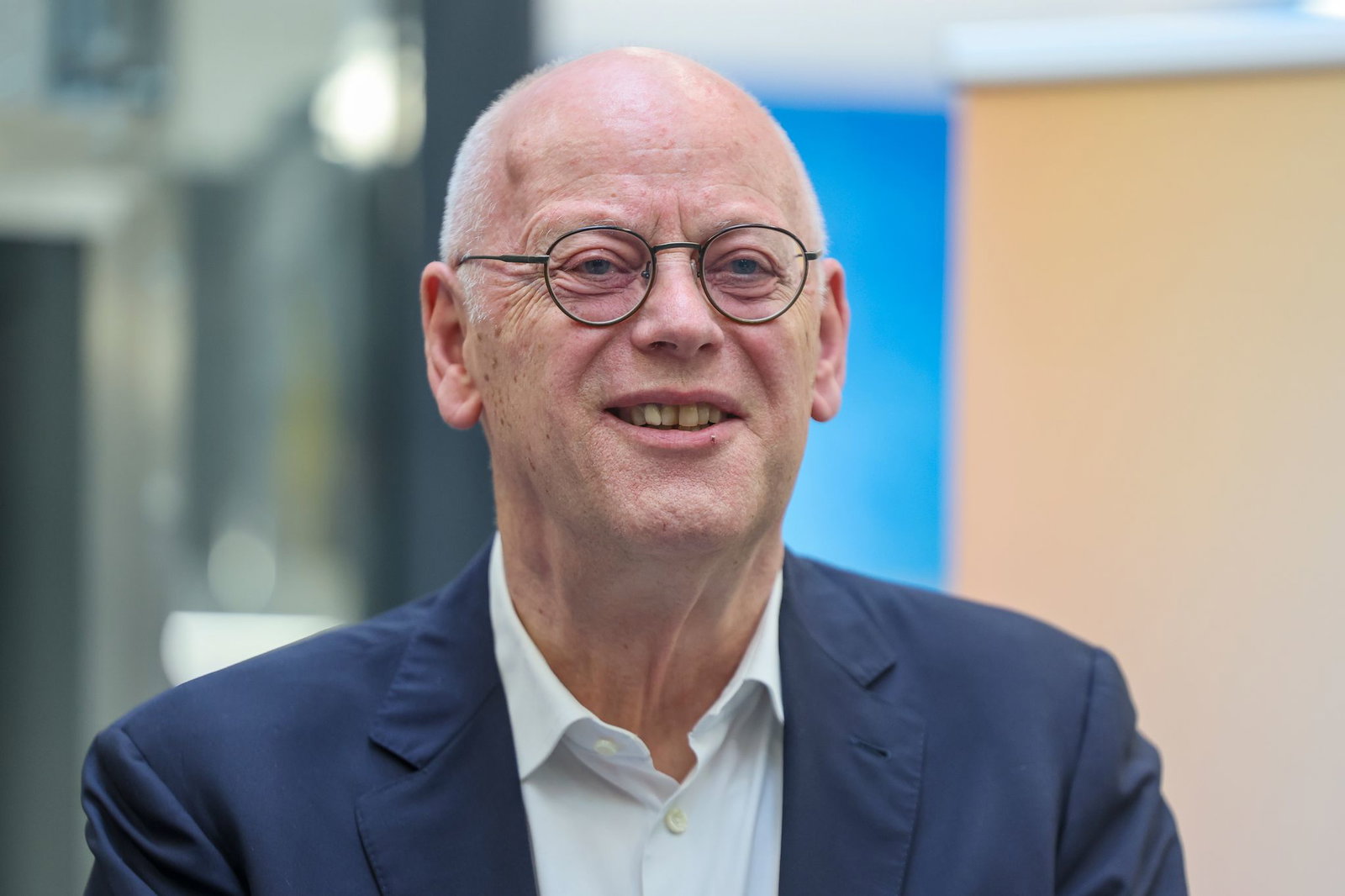 Für den früheren Ministerpräsidenten Scharping von der SPD war der Tag der Wahl des CDU-Politikers Schnieder ein normaler und würdiger demokratischer Tag. (Archivfoto)
