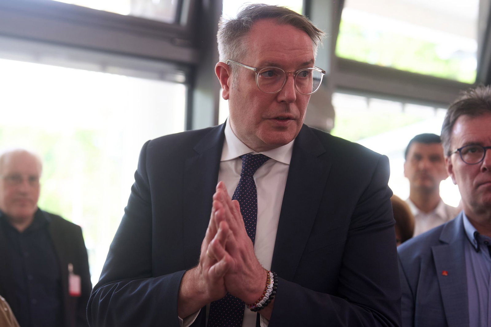 Alexander Schweitzer ist wieder Chef der SPD-Landtagsfraktion in Mainz. (Archivbild)