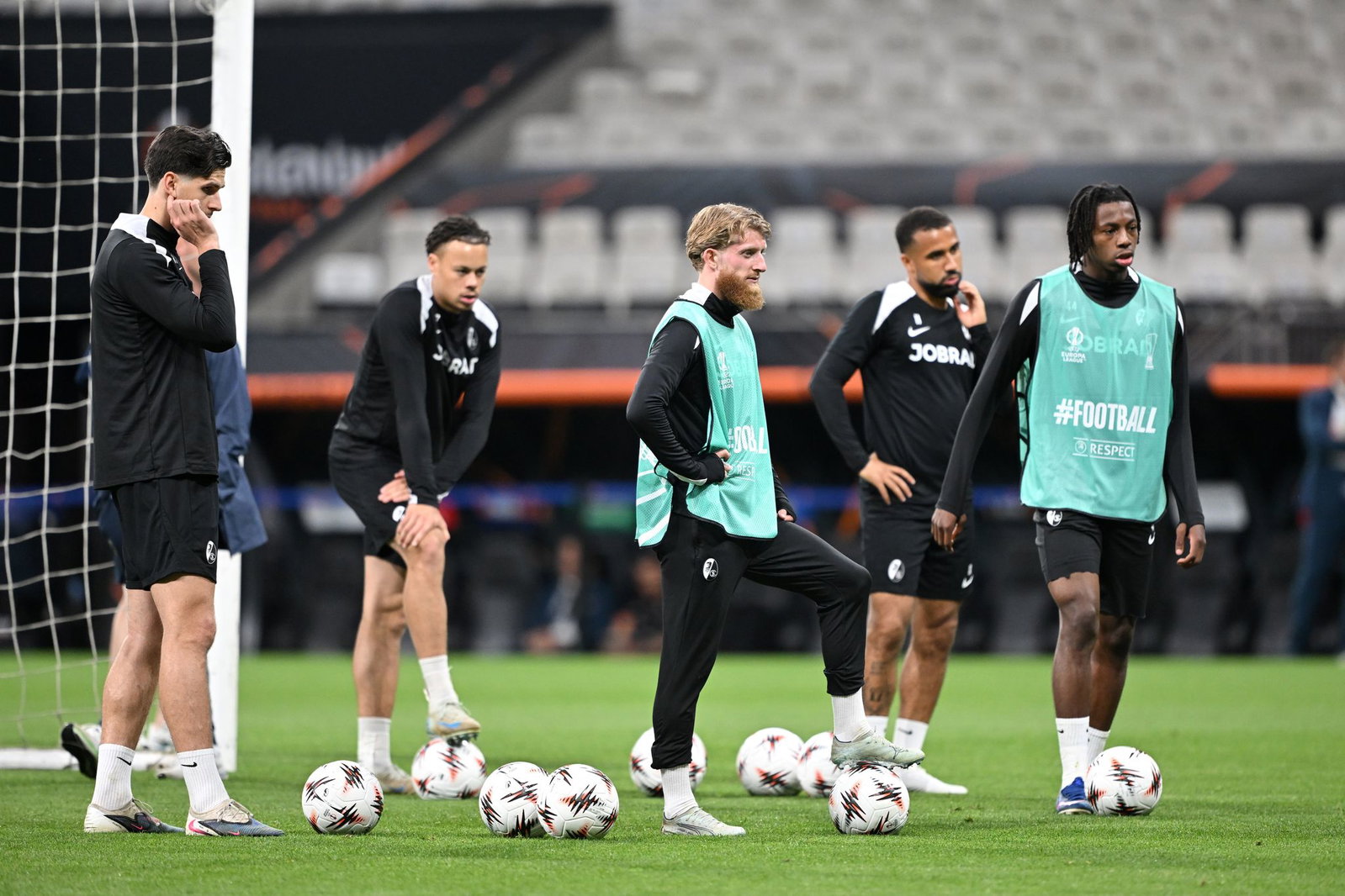 Mit dem Abschlusstraining im Besiktas Park bereitete sich der SC Freiburg am Dienstagabend auf sein großes Endspiel vor.