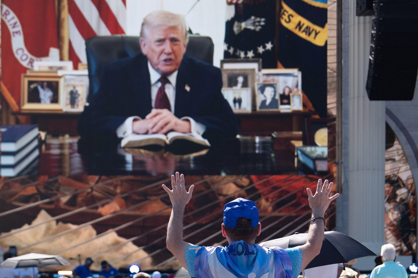 Trump droht dem Iran erneut mit Zerstörung. 