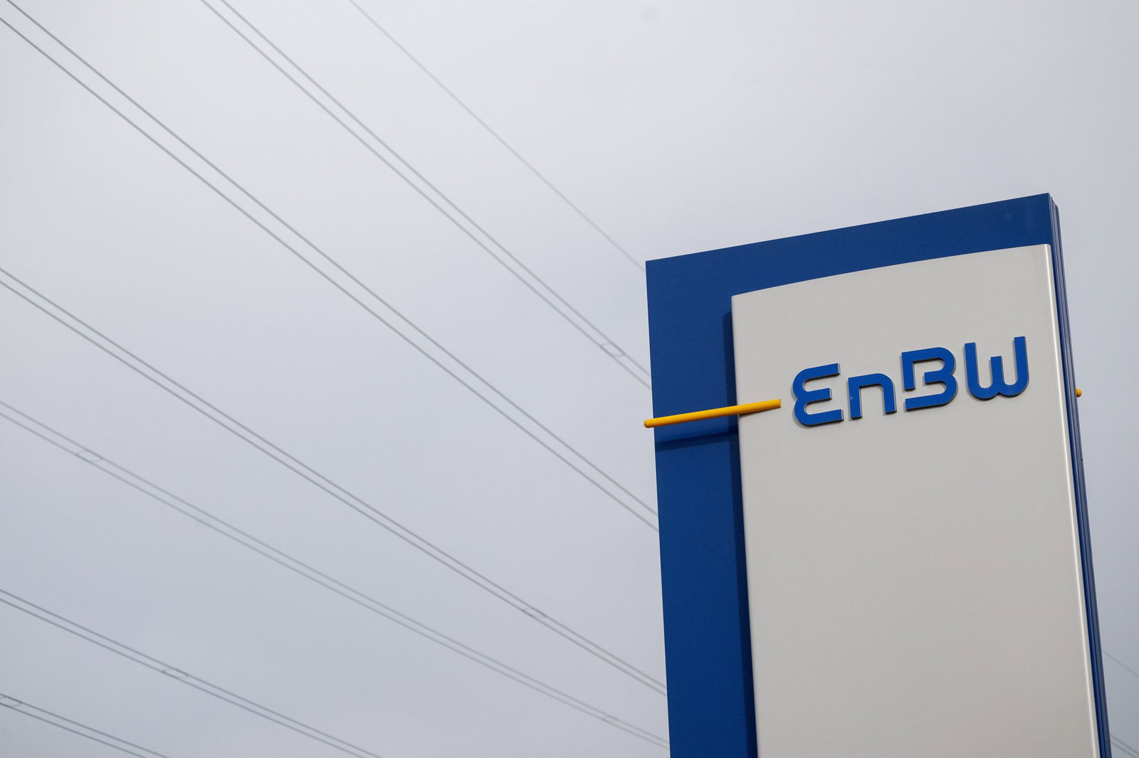 Der Energieversorger EnBW startet schwächer ins Jahr als 2025. (Archivfoto)