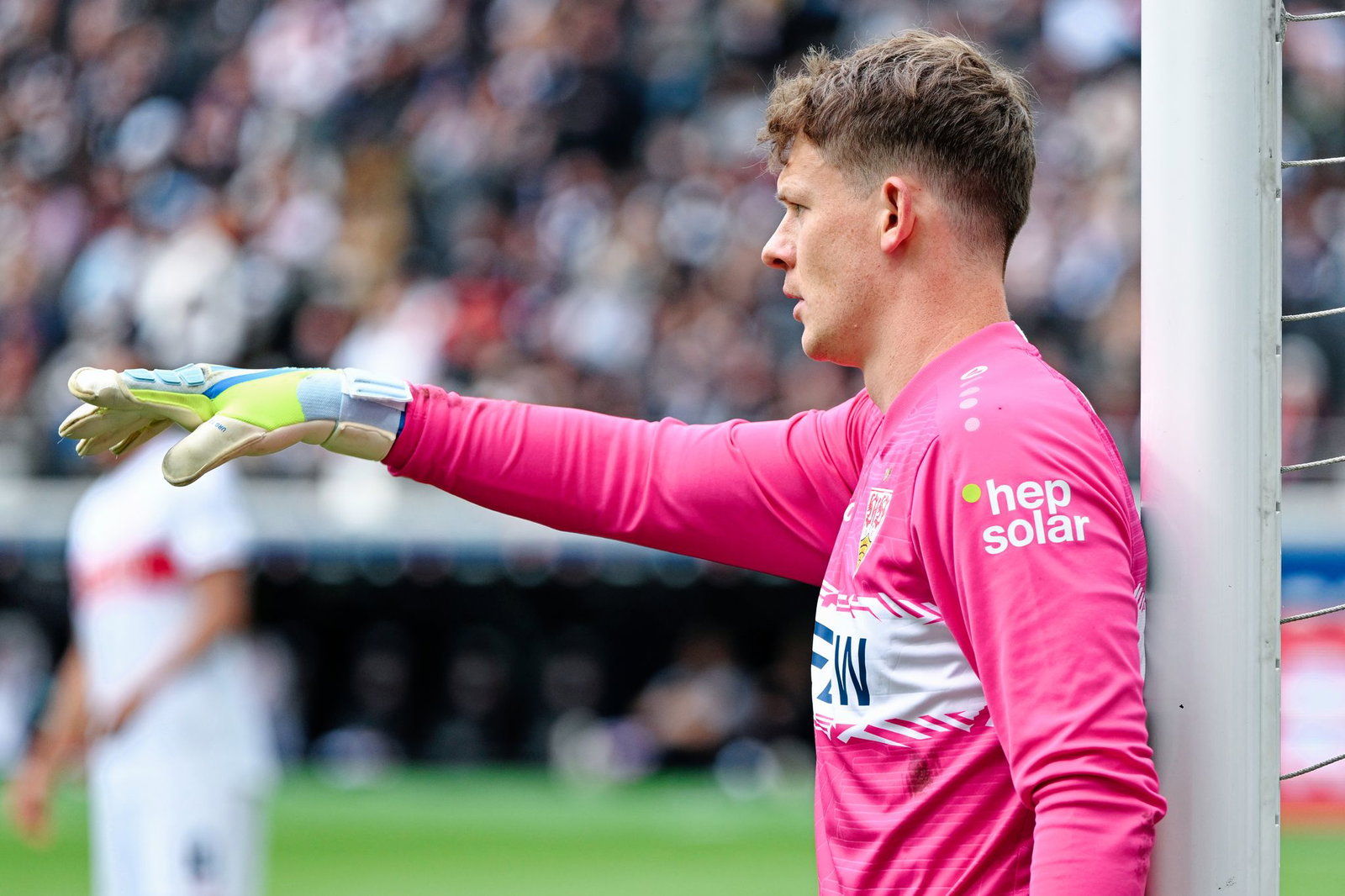 Alexander Nübel in Aktion für den VfB Stuttgart am letzten Spieltag in Frankfurt. 