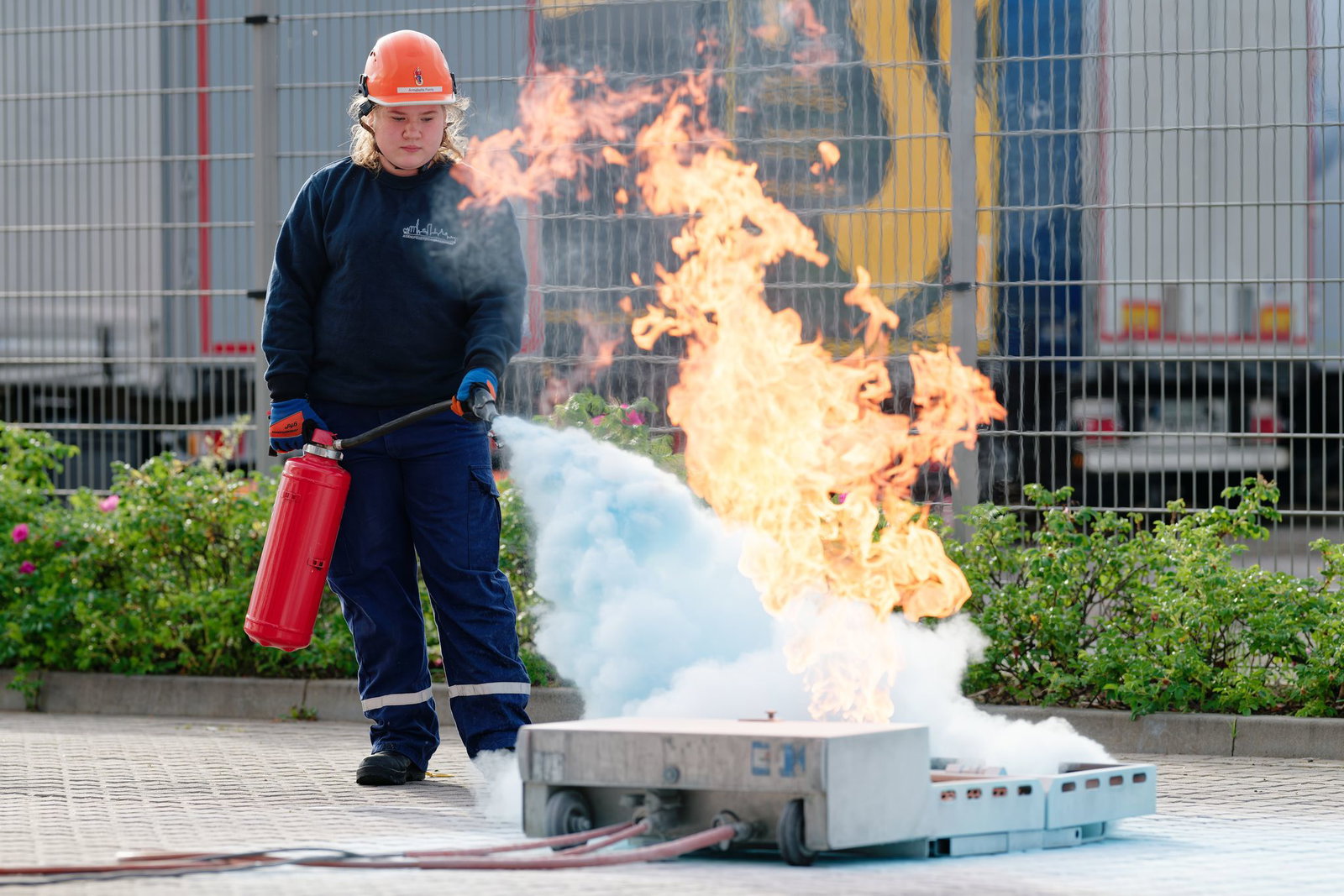 Kinder- und Jugendfeuerwehren in Baden-Württemberg haben so viele Mitglieder wie noch nie - auch Annabella von der Jugendfeuerwehr in Mannheim gehört dazu. 