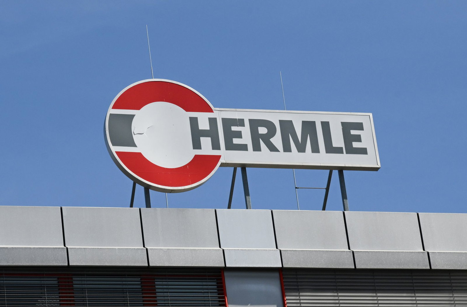 Der Maschinenbauer Hermle hat 2025 dank Großaufträgen mehr Umsatz gemacht. (Archivbild)