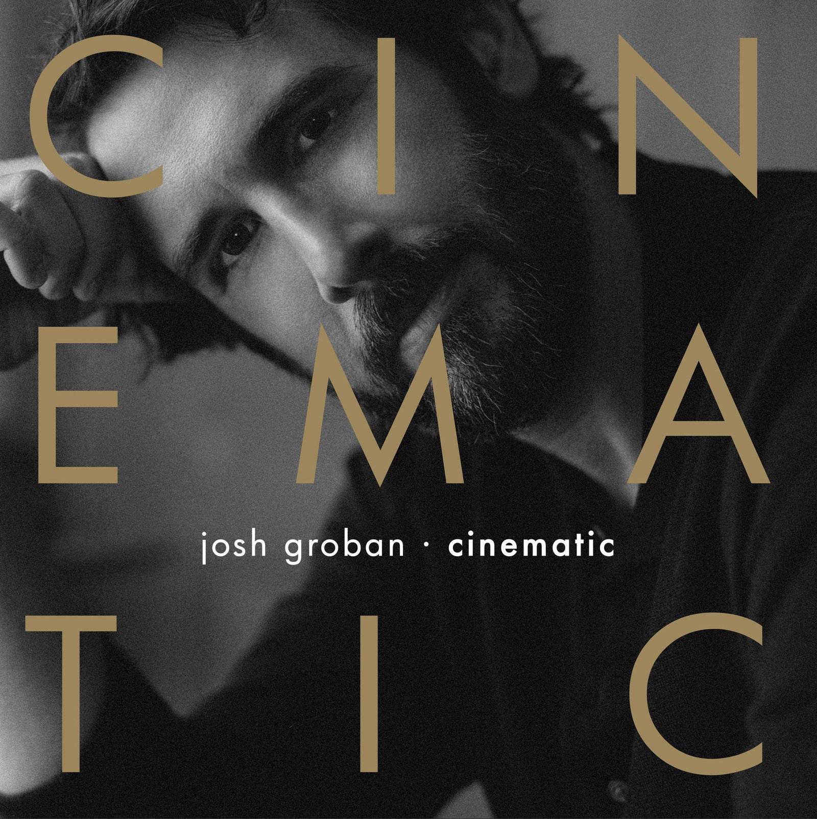 Die Bandbreite auf Josh Grobans neuem Album reicht von Songs aus Klassikern wie «Casablanca» bis zu modernen Filmhits.