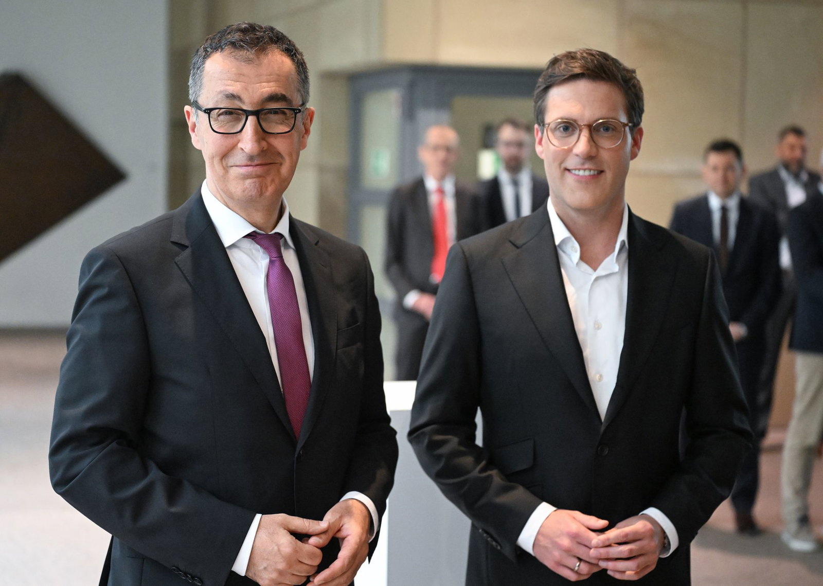 Cem Özdemir (Grüne) und Manuel Hagel (CDU) wollen den Koalitionsvertrag am Mittwoch vorstellen. (Archivbild)