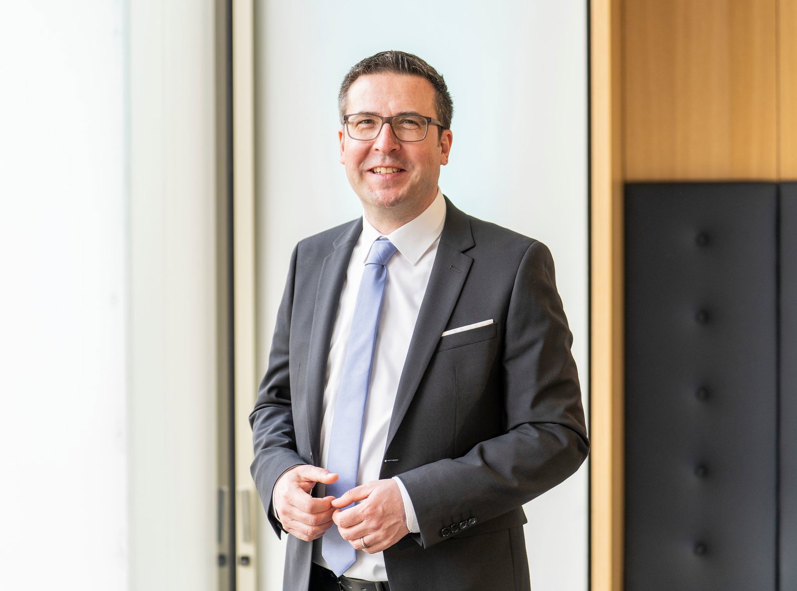 Schnieders Vertrauter Marcus Klein wird Chef der Staatskanzlei und Minister. (Archivbild)
