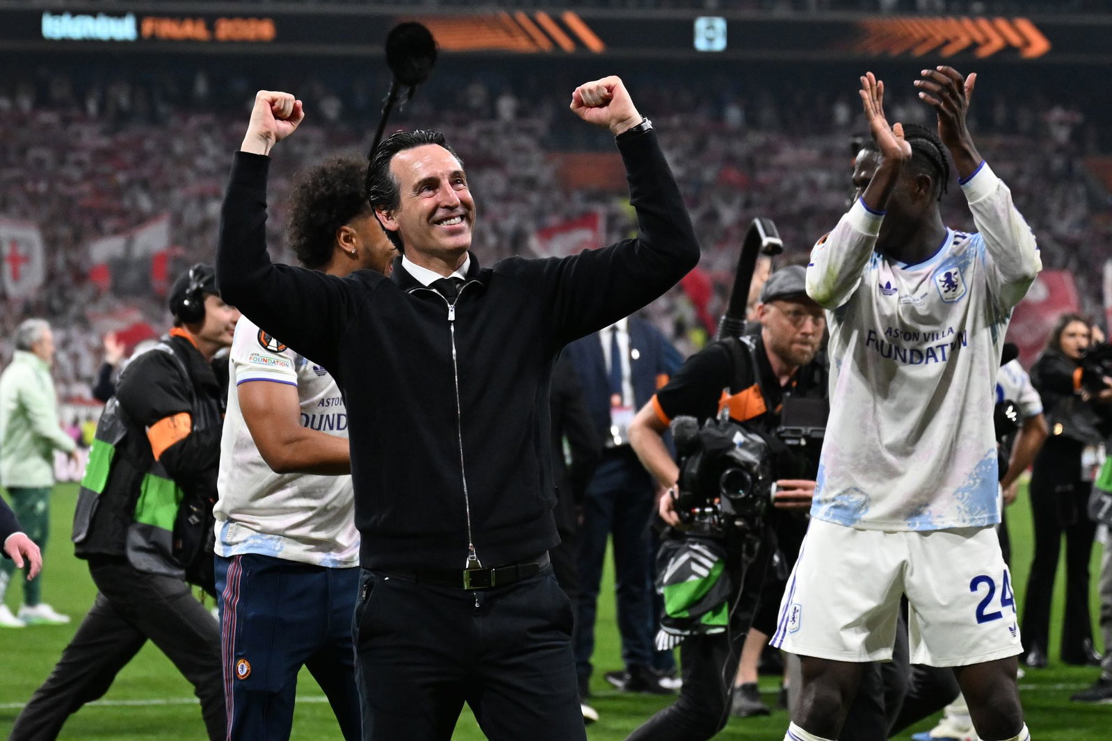 Villa-Trainer Trainer Unai Emery wurde von den internationalen Medien gefeiert. 