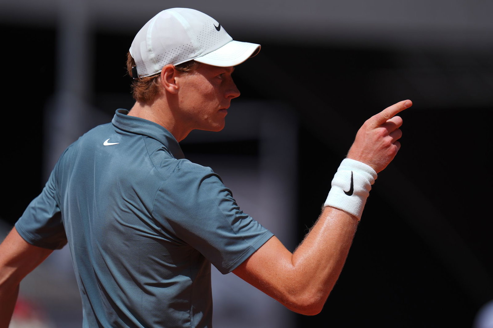 Eine Gruppe von Topspielern, darunter Jannik Sinner, soll die Preisgeld-Debatte im Tennis neu entfacht haben. (Archivbild)