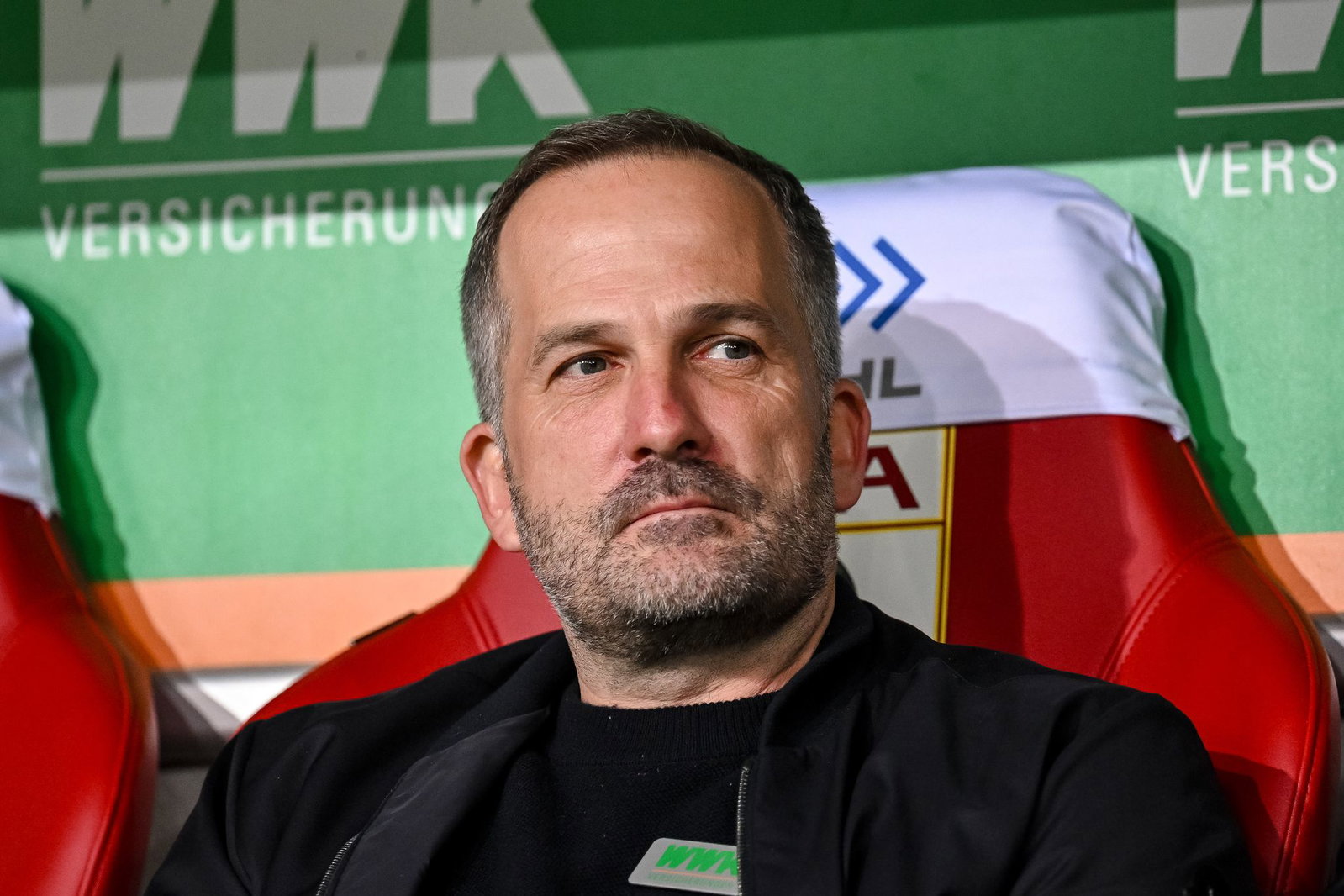 Manuel Baum wird den FC Augsburg auch künftig als Trainer betreuen. (Archivbild)