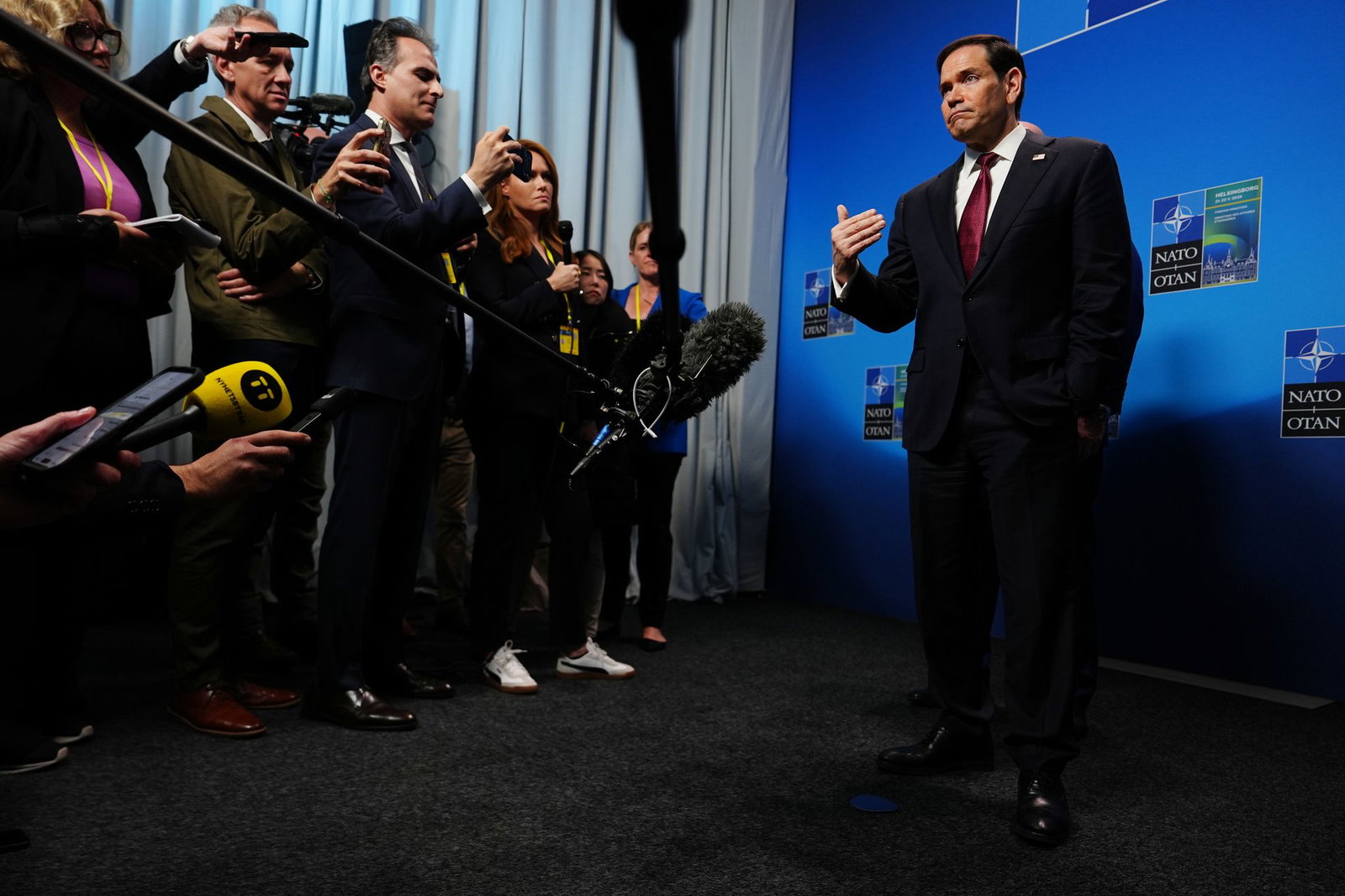 Hat bei seinen Nato-Verbündeten um Unterstützung für einen «Plan B» zur Öffnung der Straße von Hormus geworben - US-Außenminister Marco Rubio. 