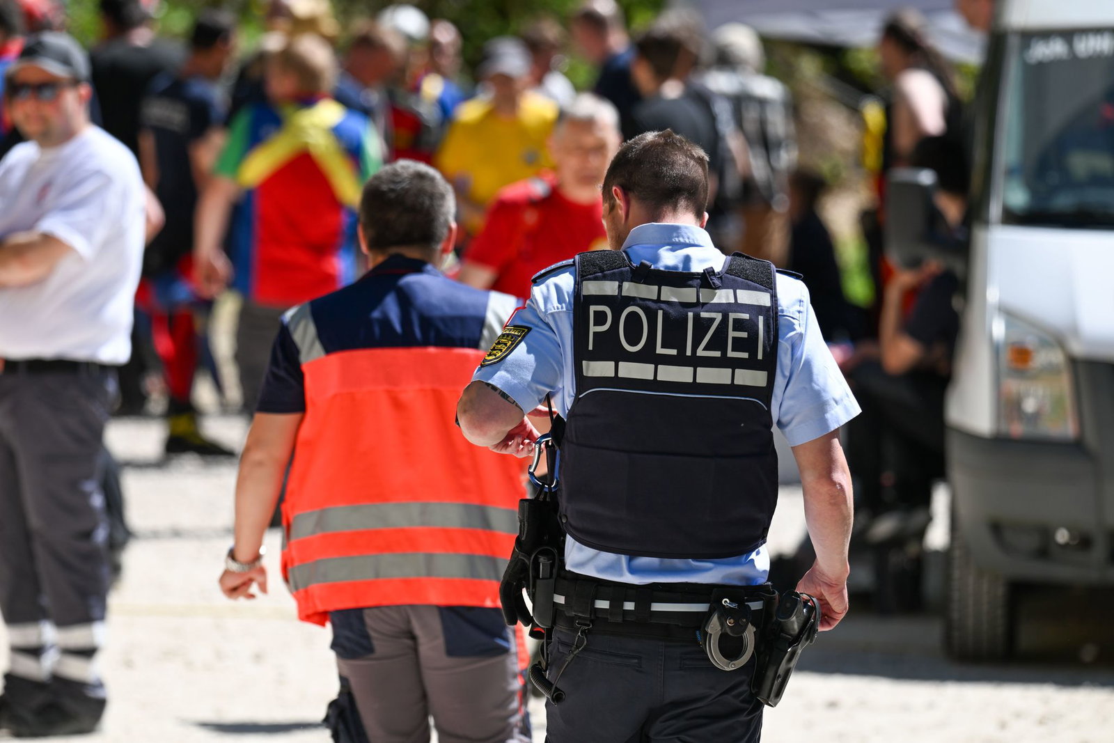 Nach Angaben des Bürgermeisters bestand die Gruppe aus sechs Besuchern und drei Tourguides.