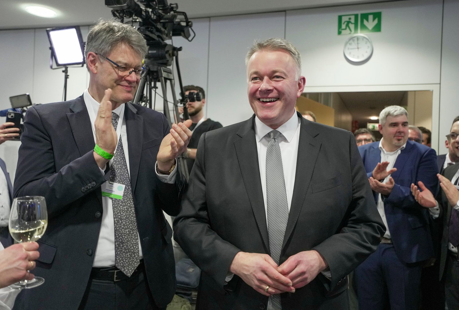 Bundesverkehrsminister Patrick Schnieder (l.) ist stolz auf seinen jüngeren Bruder Gordon. (Archivbild)