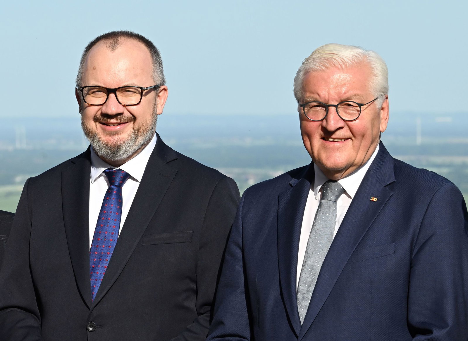 Steinmeier (r) würdigte Bodnar als leidenschaftlichen Kämpfer für Menschenrechte, Demokratie und Rechtsstaatlichkeit.