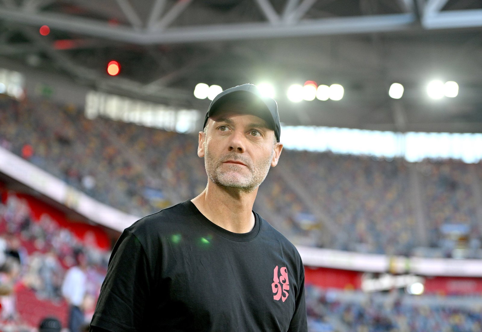 Fortuna Düsseldorfs Trainer Alexander Ende braucht im Saisonendspurt zwei Siege.