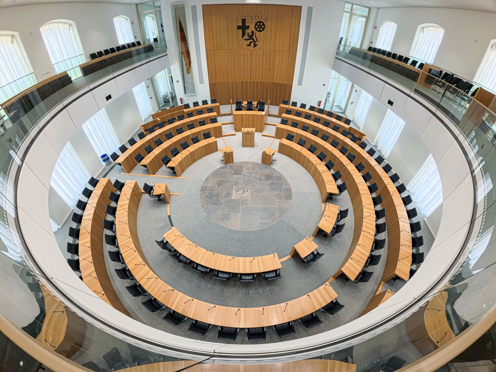 Der neue Landtag konstituiert sich am Montag und wählt den Ministerpräsidenten. (Archivbild)