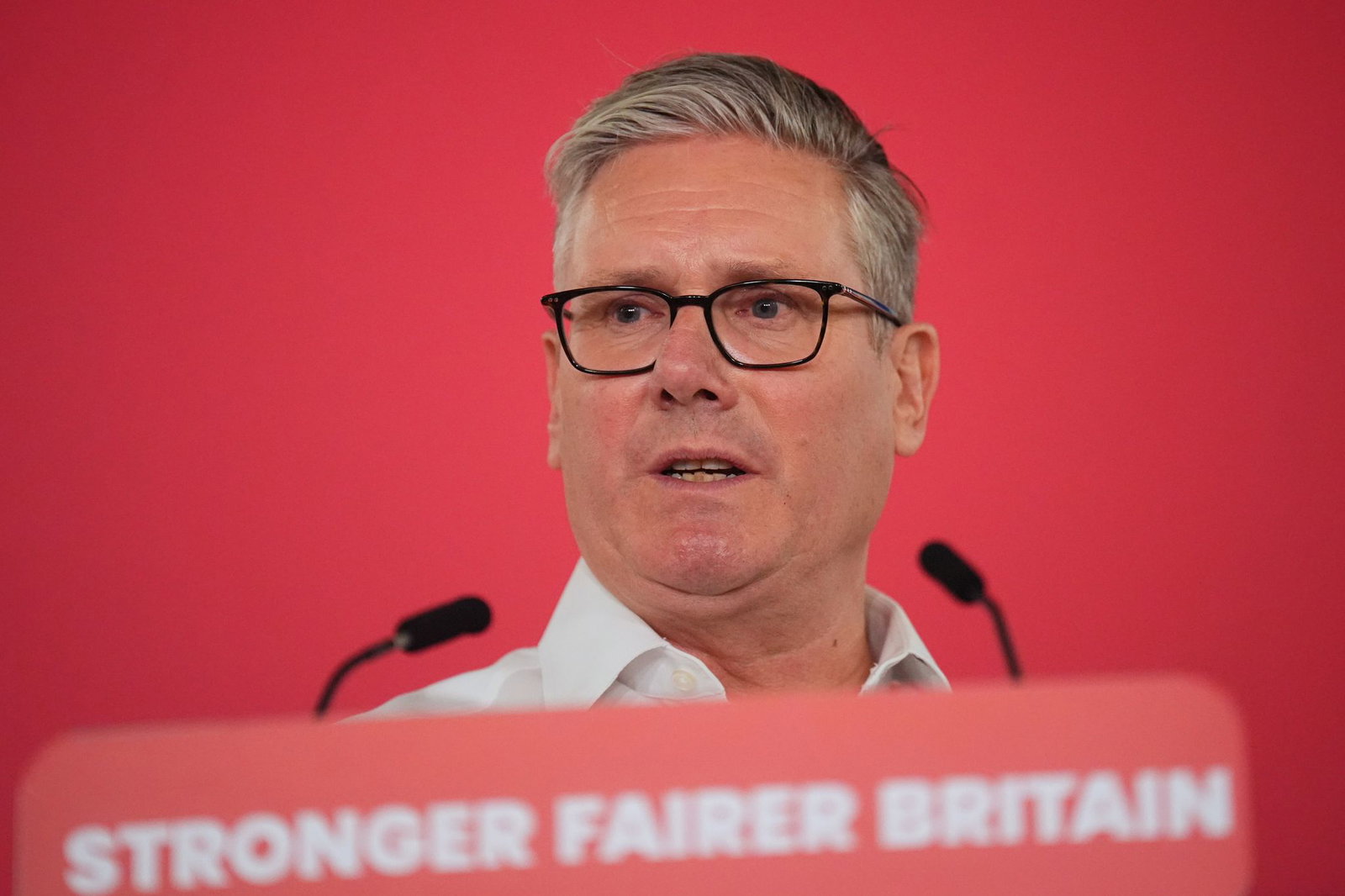 Bei seiner Krisenrede am Montag zeigte sich der britische Premier noch kämpferisch.