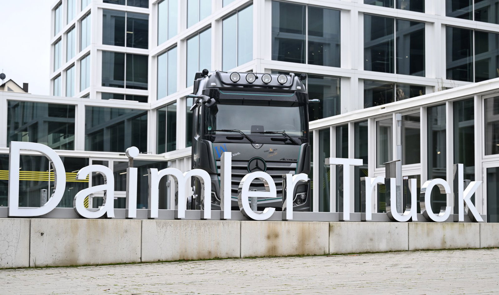 Daimler Truck: Gewinn im ersten Quartal eingebrochen. (Archivbild)