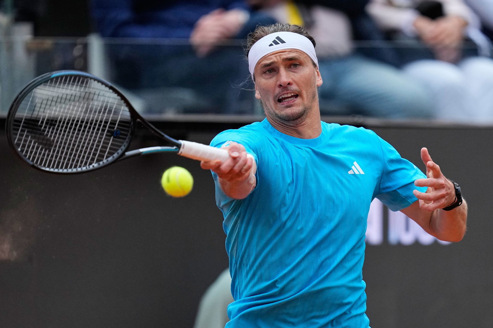 Nach sehr gutem Start verliert Alexander Zverev sein Achtelfinale beim Turnier in Rom.