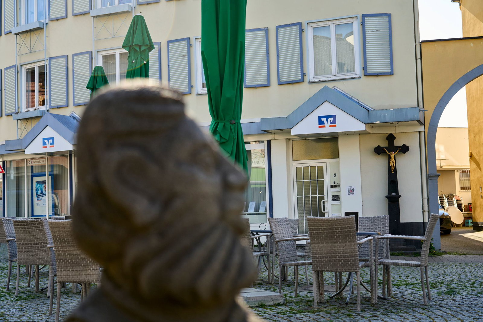Nach dem Großeinsatz in Sinzig sind weiter viele Fragen offen.