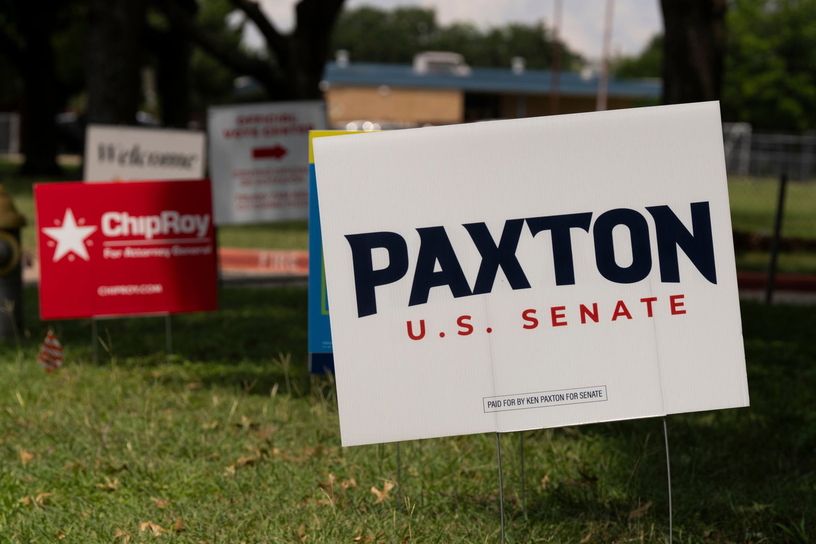 Paxton setzt sich gegen Cornyn durch.