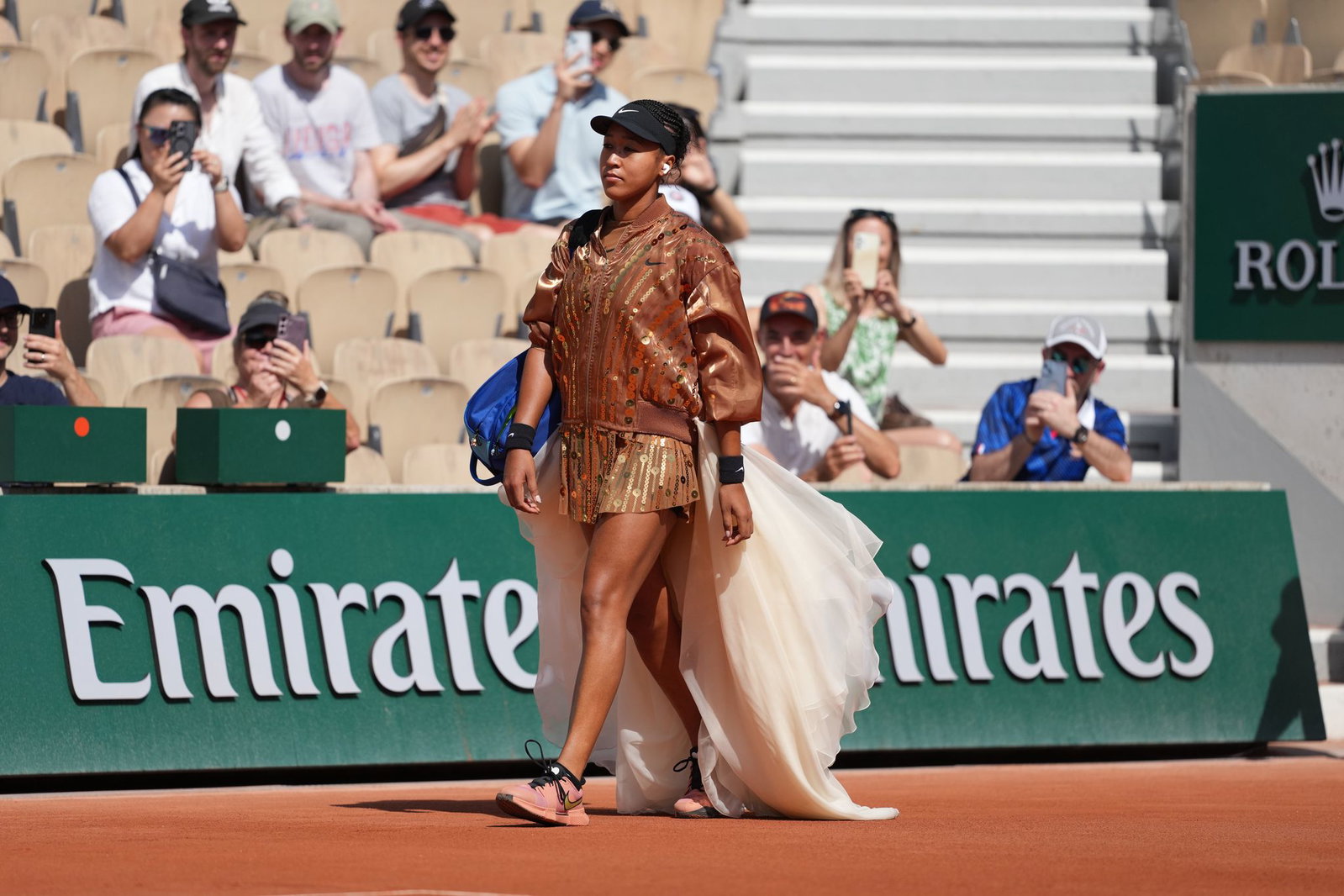 Naomi Osaka ist ein Star - und darf nun auch ein Match in der Nightsession bei den French Open spielen.