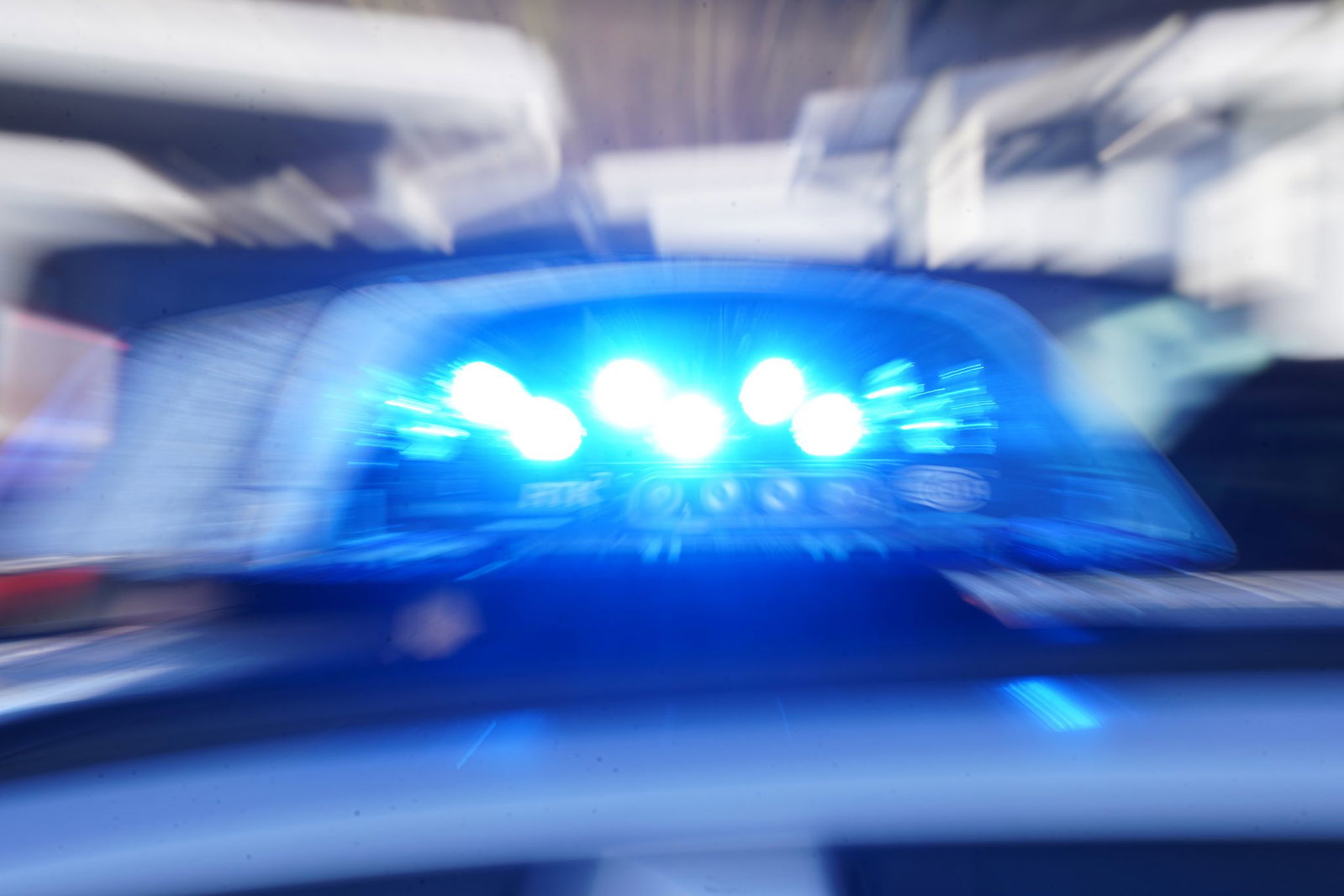 Bei dem Unfall kamen zwei Menschen ums Leben. (Symbolbild)