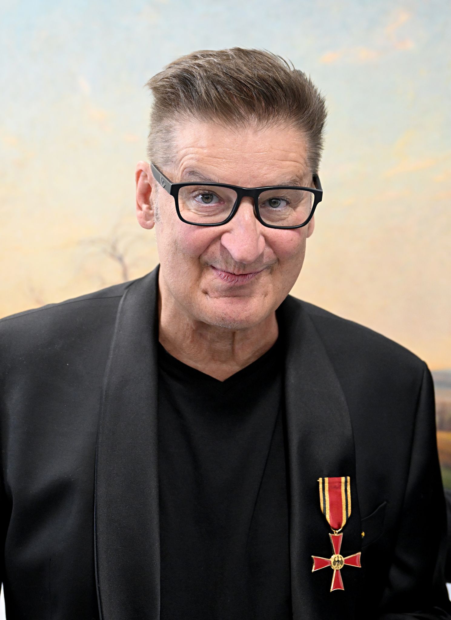 Pur-Sänger Hartmut Engler wurde mit dem Bundesverdienstkreuz geehrt.