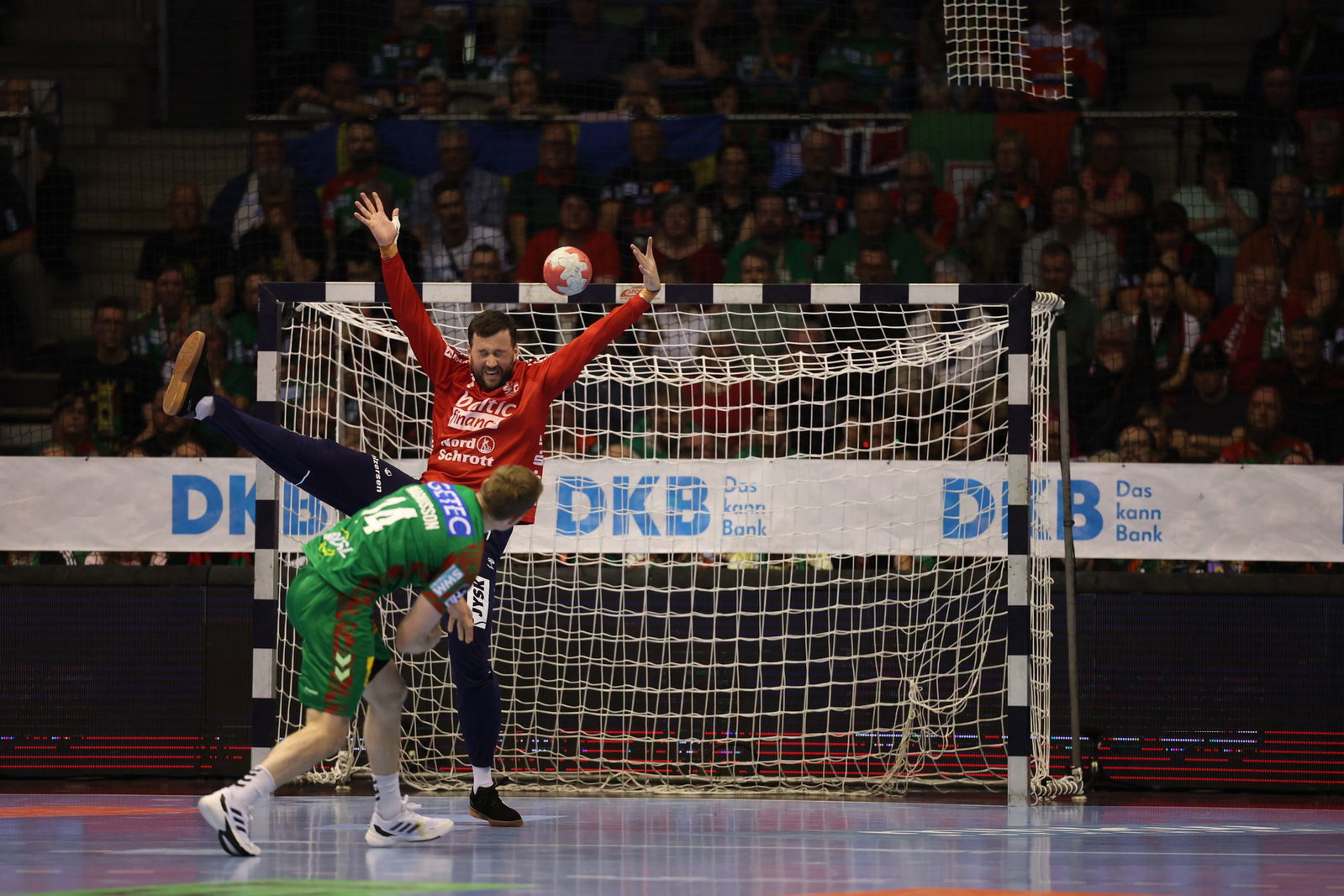 War ein starker Rückhalt für Flensburg: Torwart Benjamin Buric.