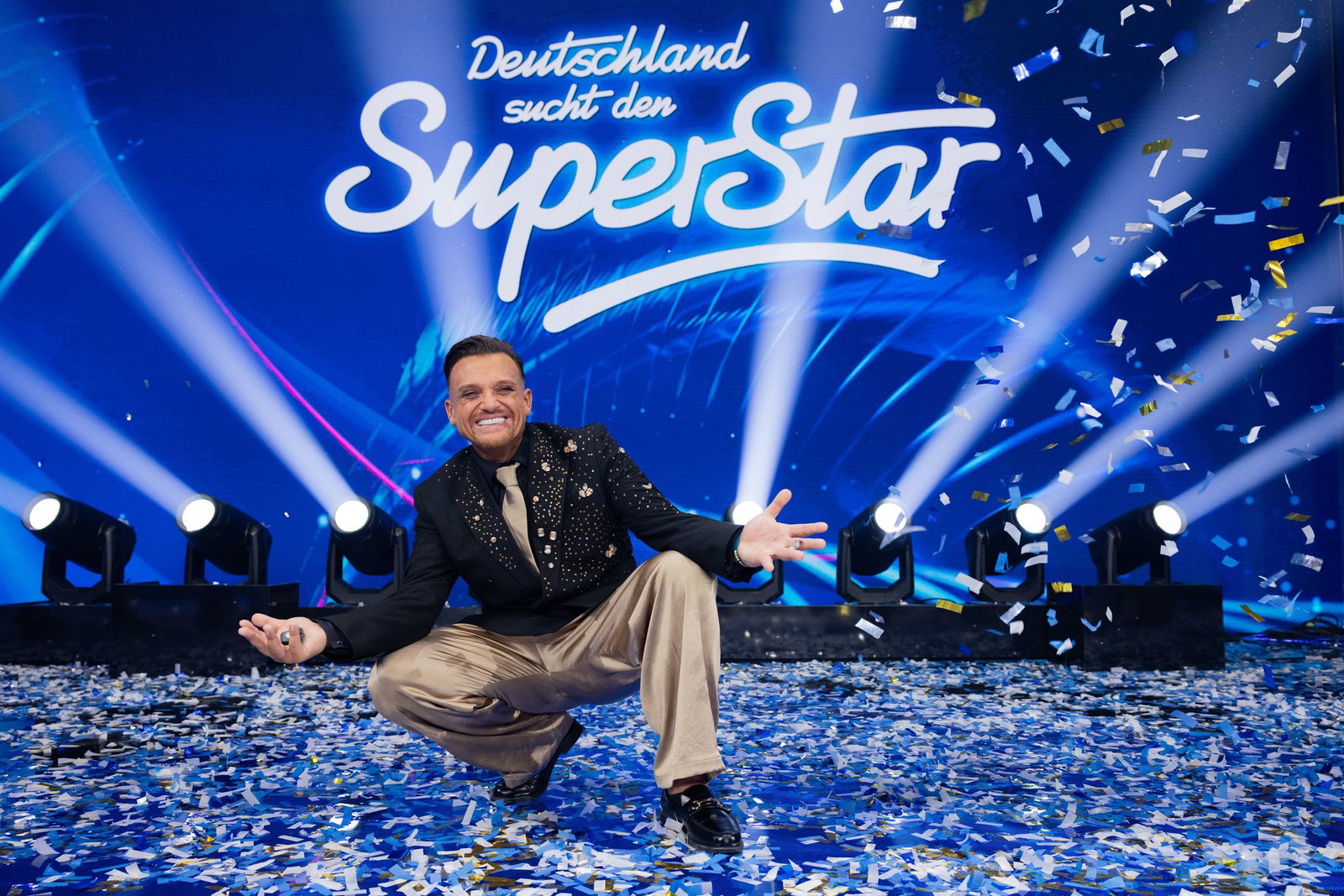 Endlich geschafft: Menowin Fröhlich holt sich nach 16 Jahren die «DSDS»-Krone.