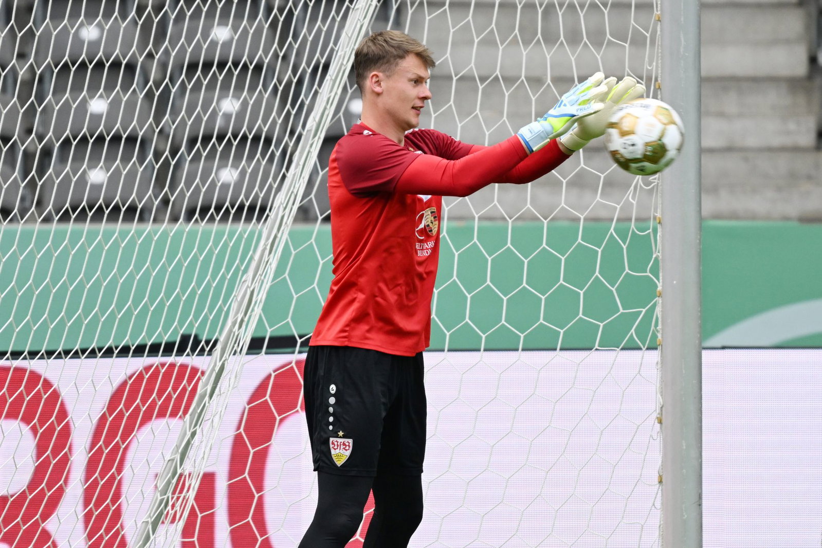 Abschiedsspiel im VfB-Tor? Alexander Nübel beim Abschlusstraining im Berliner Olympiastadion.