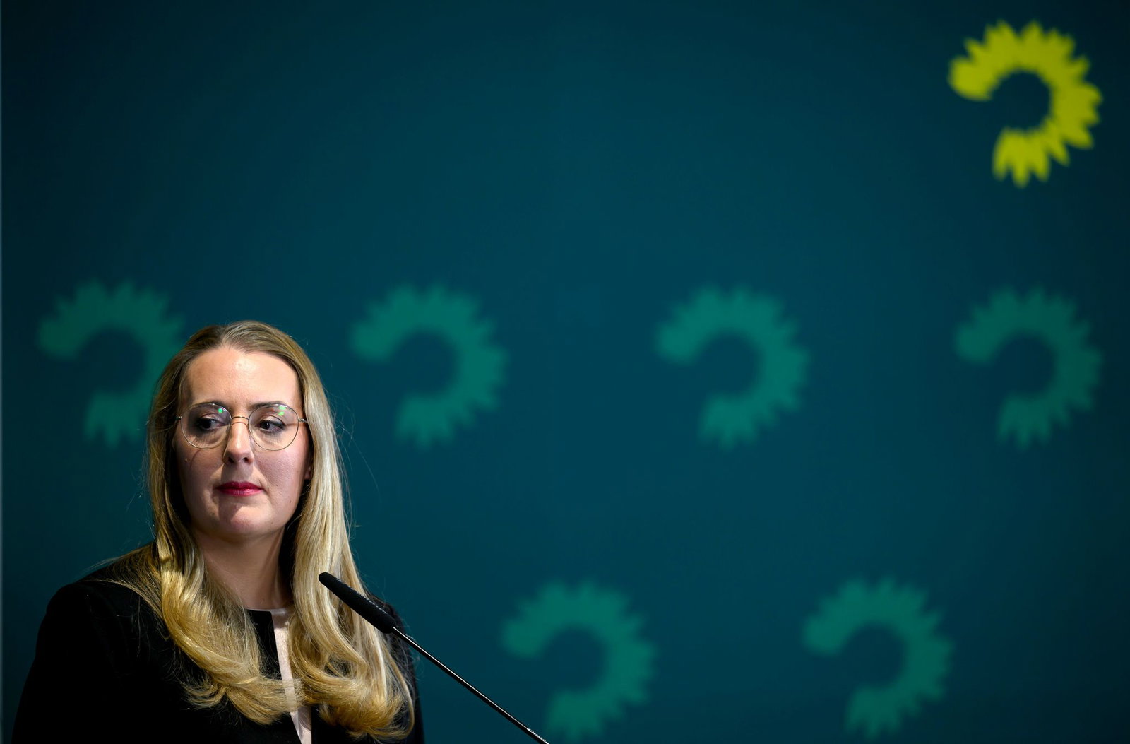 Die Grünen-Chefin sieht die Schuld für die Schlappe vor allem bei Merz.