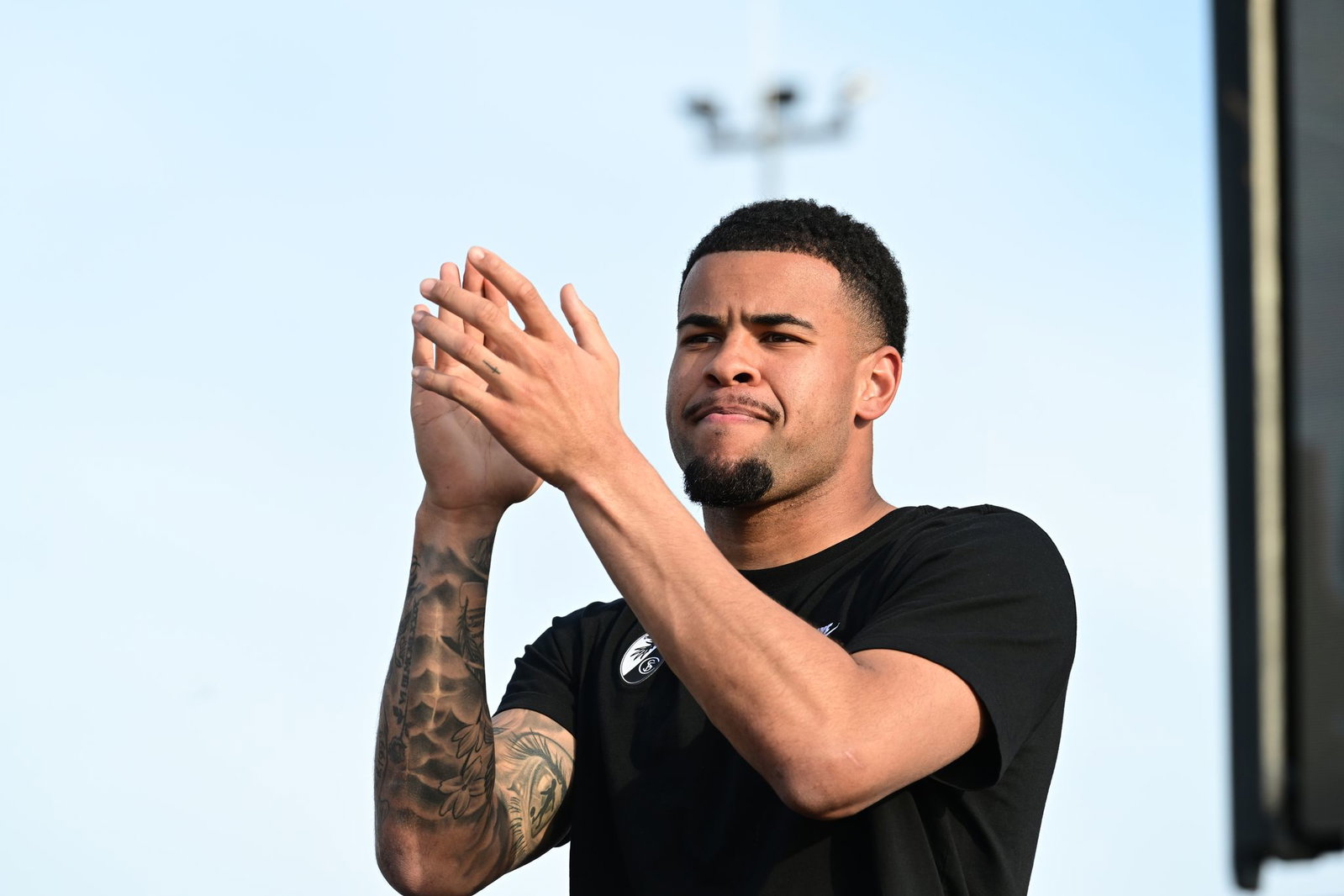 Erreichte mit Freiburg das Europa-League-Finale: Noah Atubolu. (Archivbild)