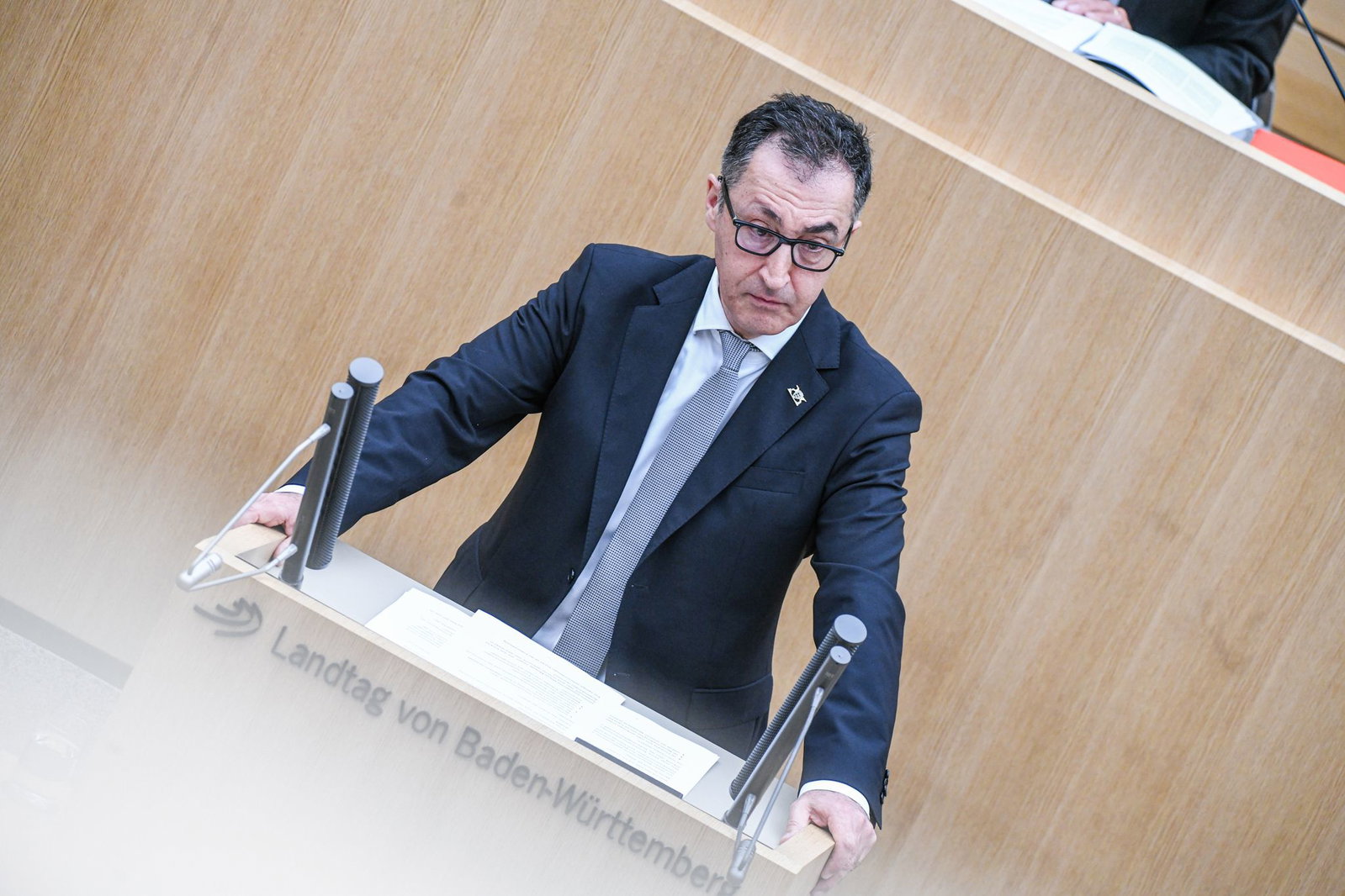 Özdemir hielt seine erste große Rede vor dem Parlament.