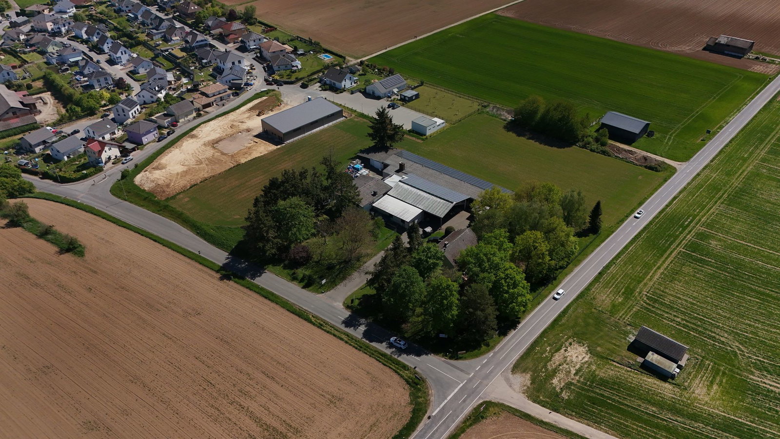 Bei dieser kleinen traditionsreichen Lederfabrik hat es am 16. April einen ungewöhnlichen Arbeitsunfall mit Todesopfern gegeben. 