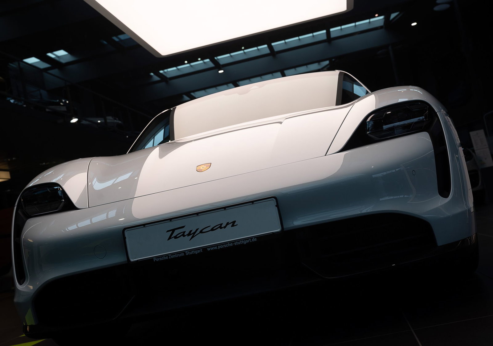 Die Kläger warfen Porsche vor, eine defekte Batterie des E-Modells Taycan habe den Brand ausgelöst. (Archivbild)