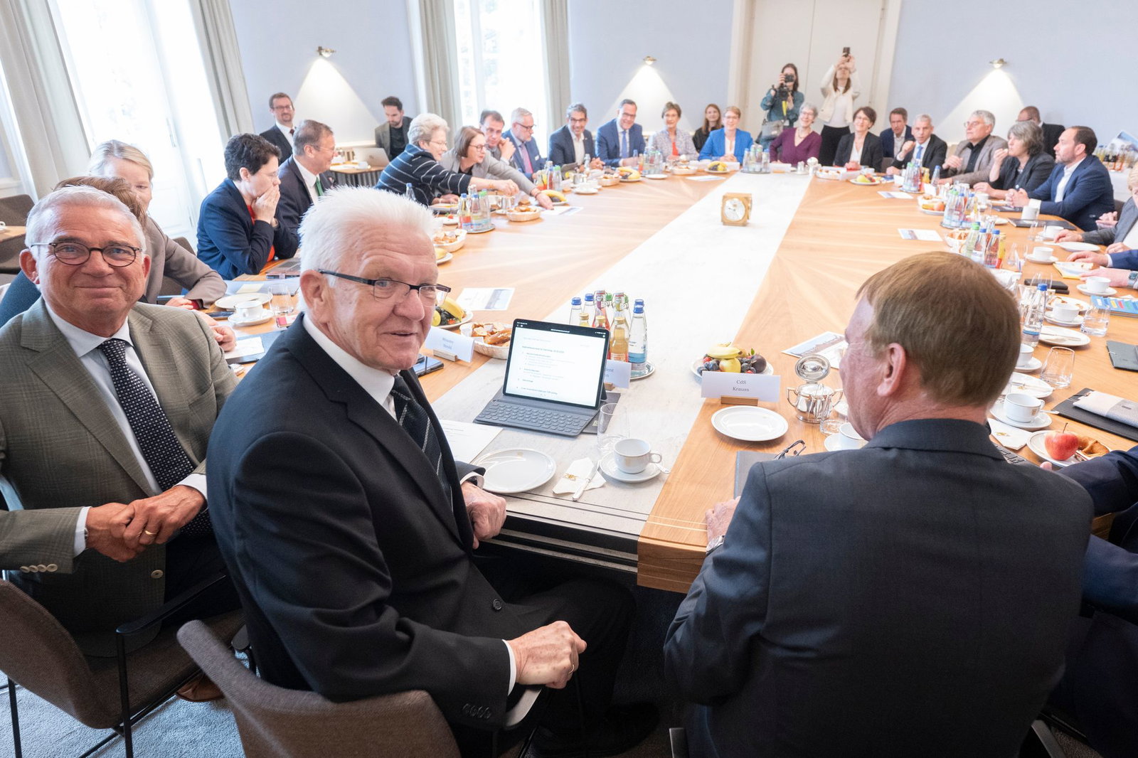 Vor der Pressekonferenz leitete Kretschmann seine letzte Kabinettssitzung.