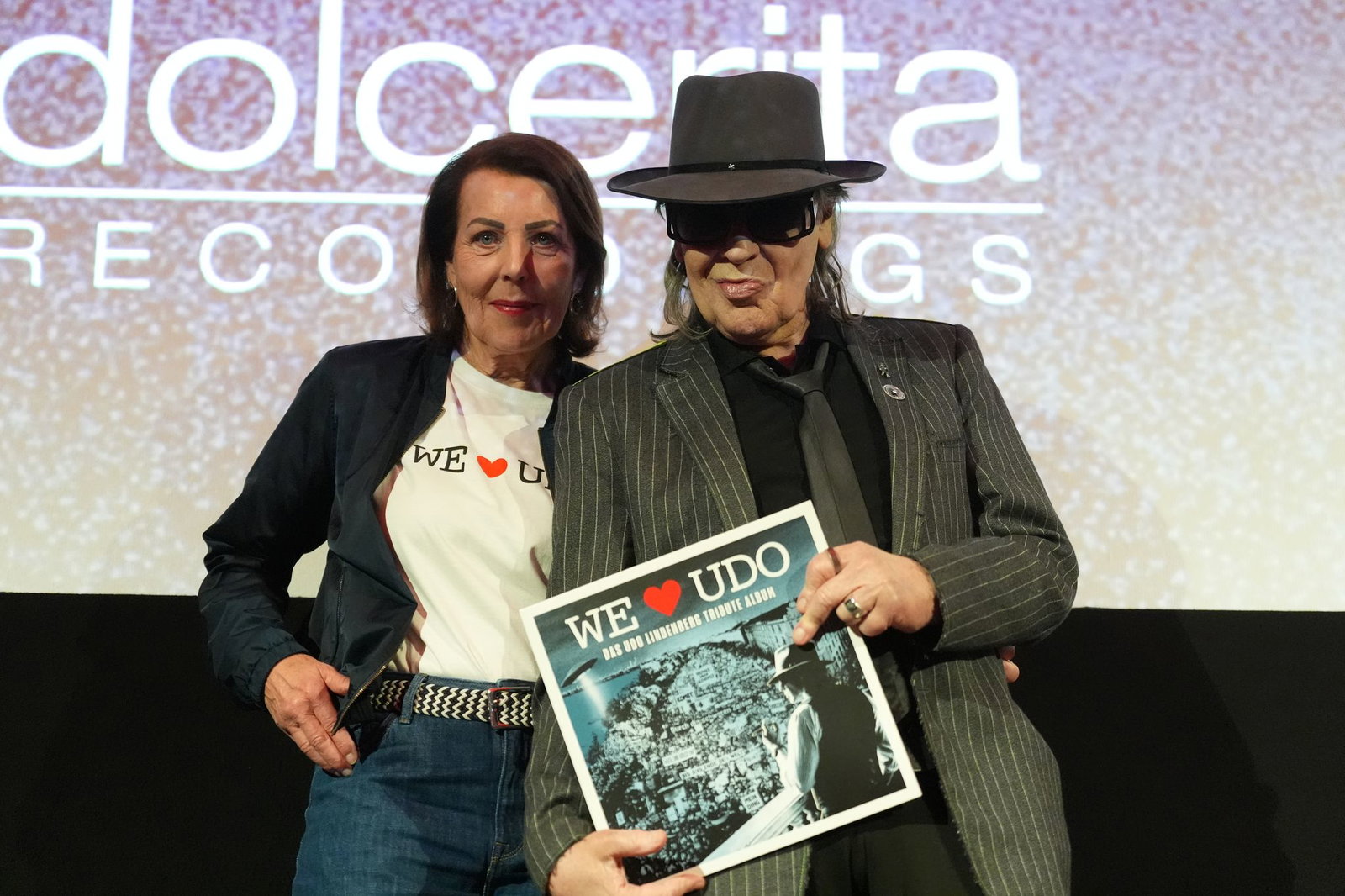 Was kann man einem Udo Lindenberg zum Geburtstag schenken? Na klar, wunderbare Cover seiner eigenen Songs. (Archivbild)