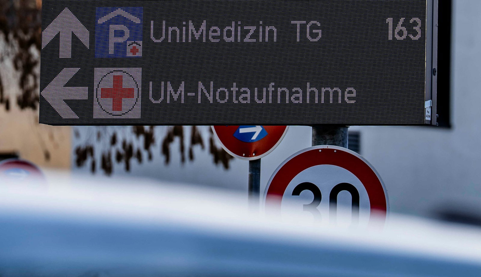 Werden in Zukunft stationäre und ambulante Einrichtungen der Unimedizin auf zwei Standorte in der Stadt verteilt? (Archivfoto)