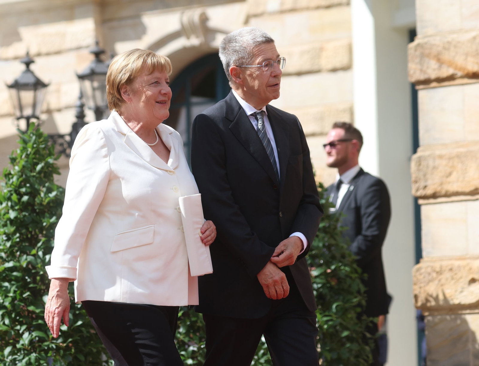 Joachim Sauer begleitet seine Ehefrau und Ex-Bundeskanzlerin Angela Merkel zu ausgewählten Terminen. (Archivbild)