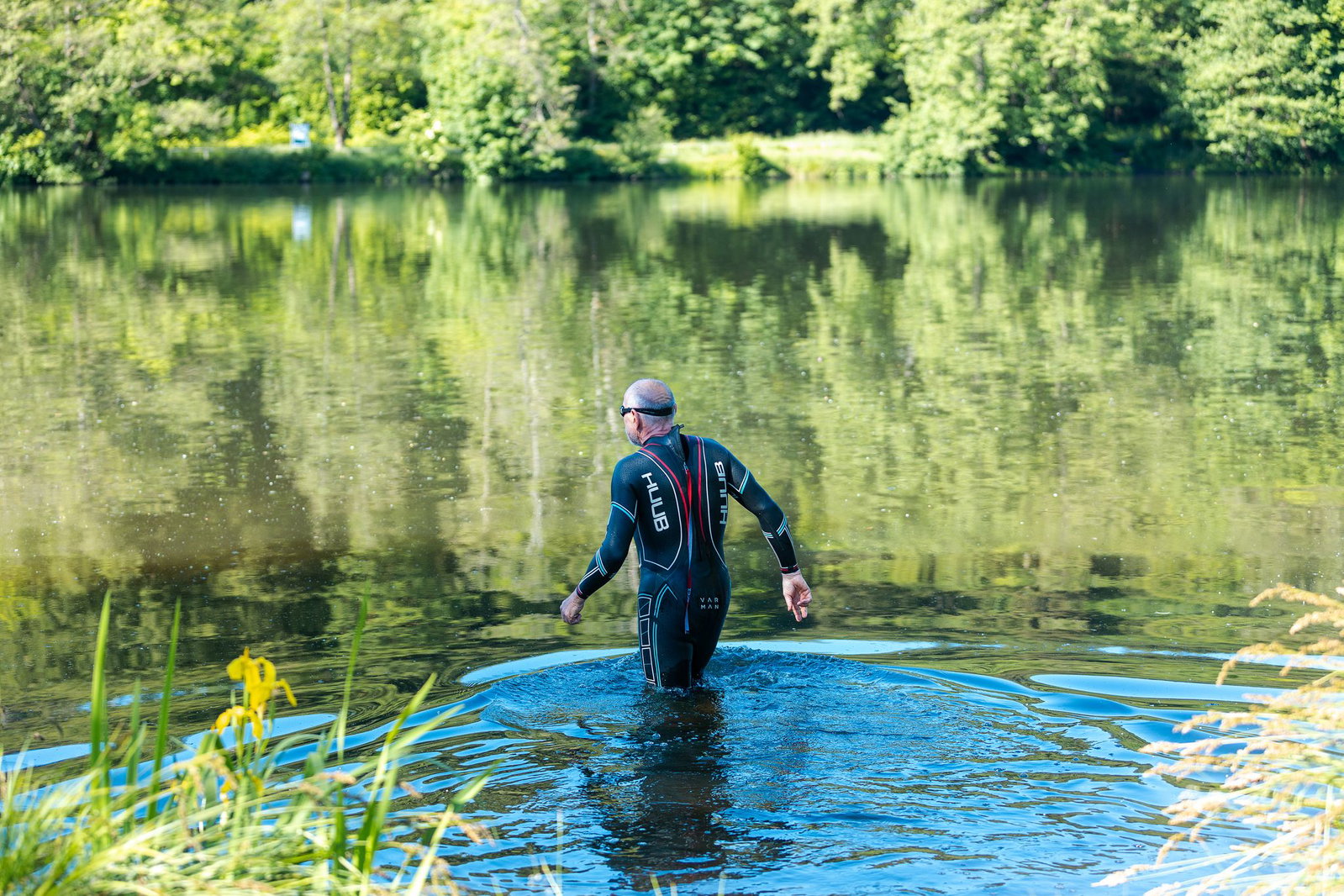 Die Freiwassersaison ist eröffnet - auch wenn das Wasser in vielen Seen noch kühl ist. (Archivbild)